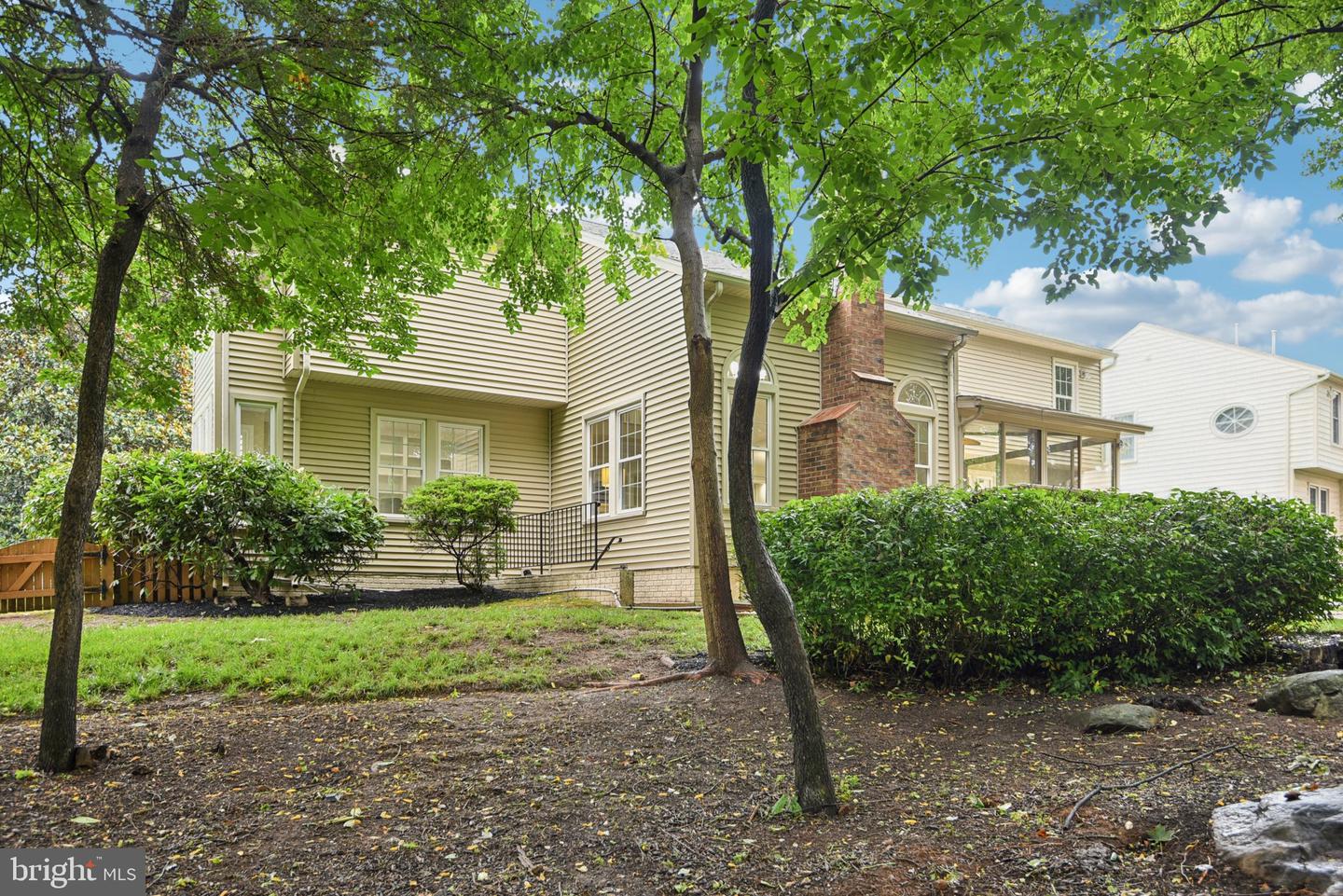 4528 ORR DR, CHANTILLY, Virginia 20151, 4 Bedrooms Bedrooms, ,4 BathroomsBathrooms,Residential,For sale,4528 ORR DR,VAFX2252948 MLS # VAFX2252948