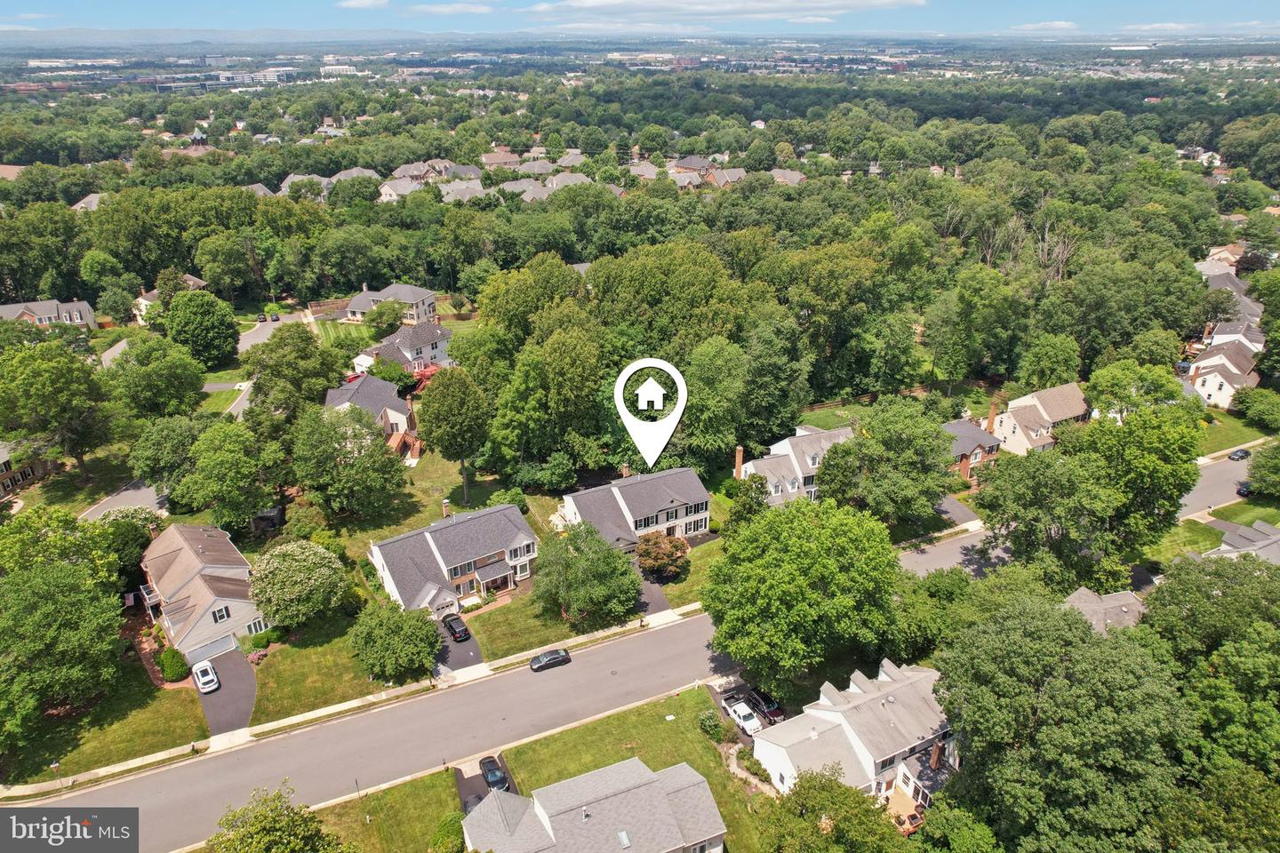 4528 ORR DR, CHANTILLY, Virginia 20151, 4 Bedrooms Bedrooms, ,4 BathroomsBathrooms,Residential,For sale,4528 ORR DR,VAFX2252948 MLS # VAFX2252948