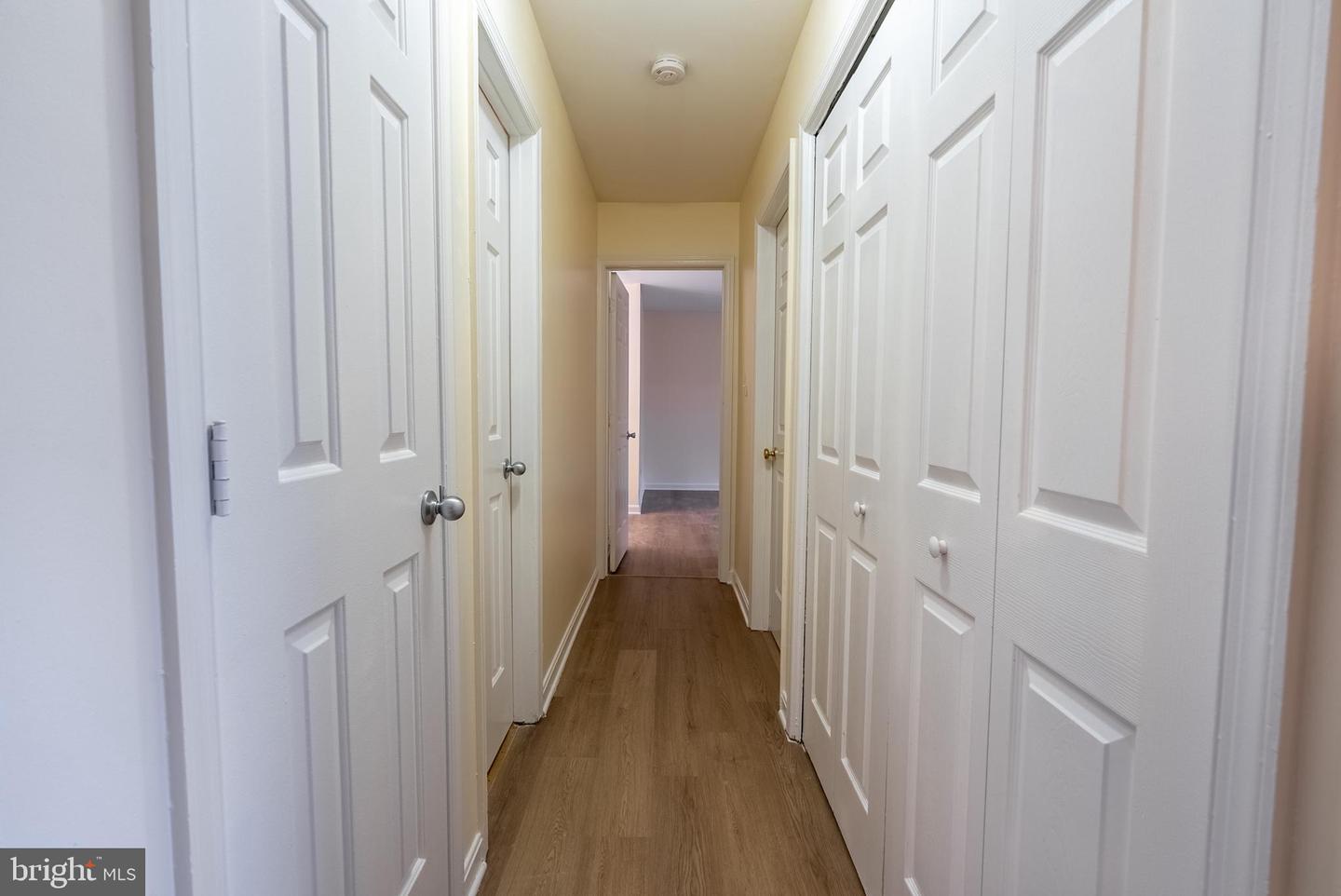 2820 LEE OAKS PLACE #302, FALLS CHURCH, Virginia 22046, 3 Bedrooms Bedrooms, ,2 BathroomsBathrooms,Residential,For sale,2820 LEE OAKS PLACE #302,VAFX2252982 MLS # VAFX2252982
