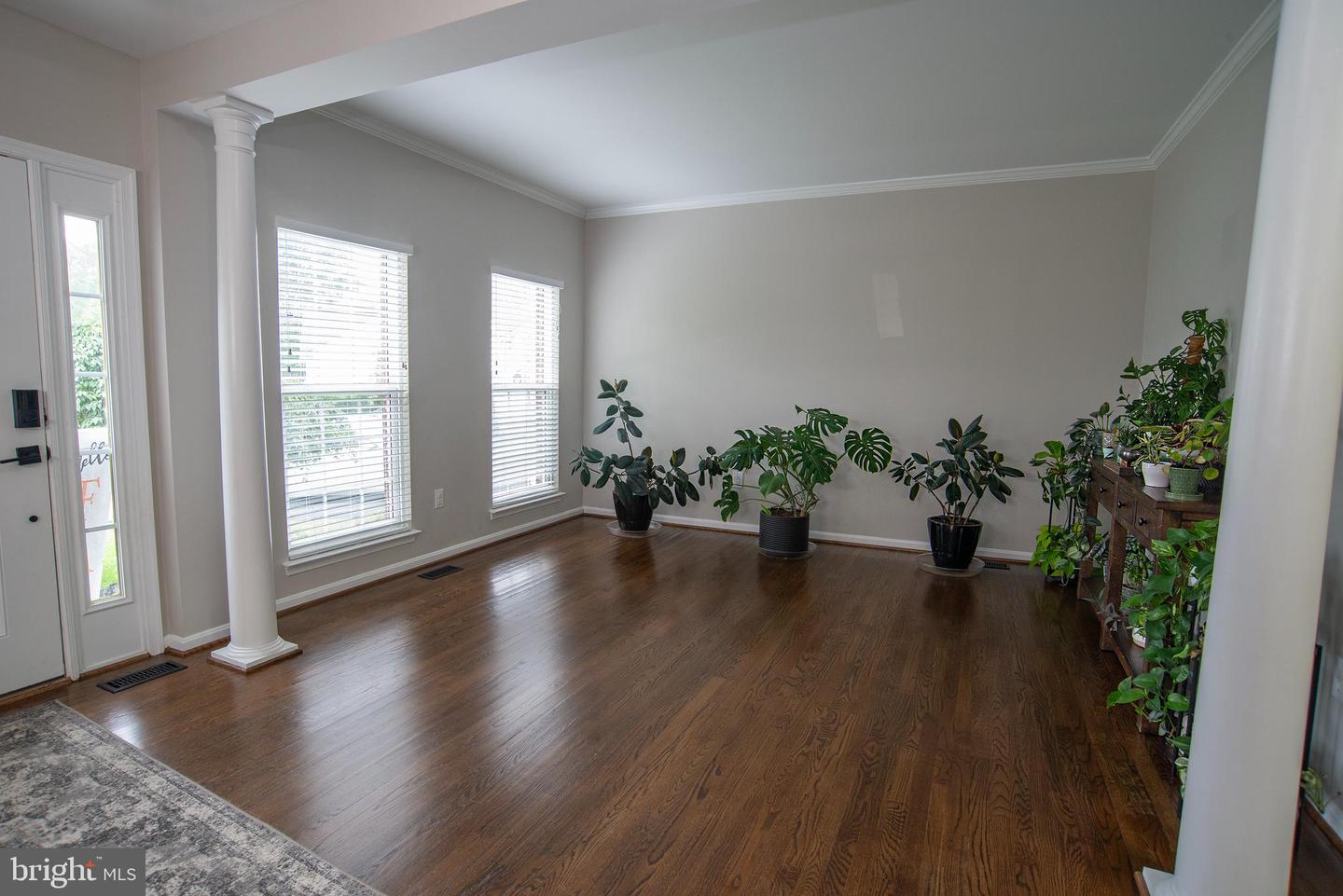 15750 CHIMNEY ROCK TER, WOODBRIDGE, Virginia 22193, 5 Bedrooms Bedrooms, ,3 BathroomsBathrooms,Residential,For sale,15750 CHIMNEY ROCK TER,VAPW2098426 MLS # VAPW2098426