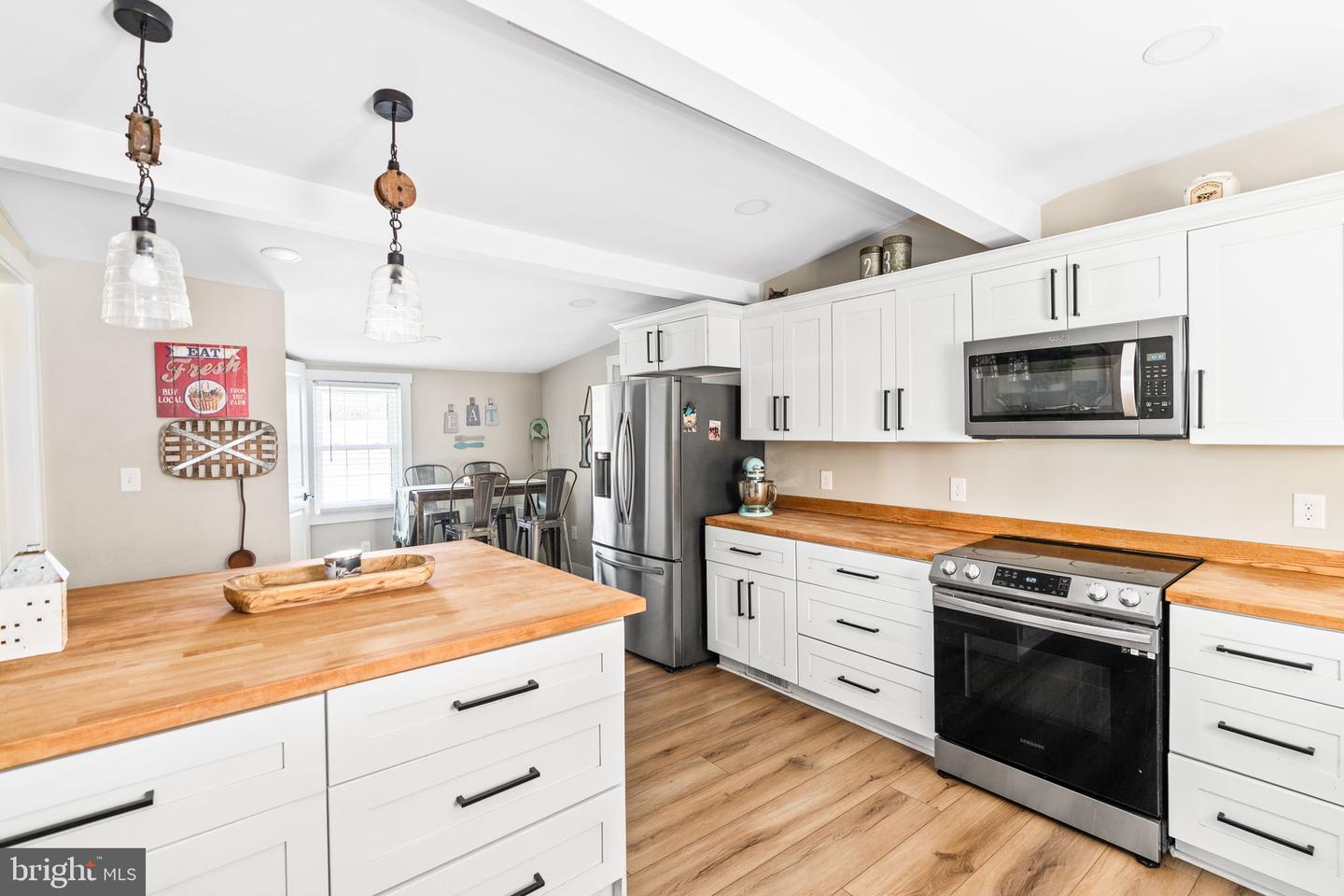 3586 MANFIELD RD, AYLETT, Virginia 23009, 4 Bedrooms Bedrooms, ,3 BathroomsBathrooms,Residential,For sale,3586 MANFIELD RD,VAKW2000244 MLS # VAKW2000244