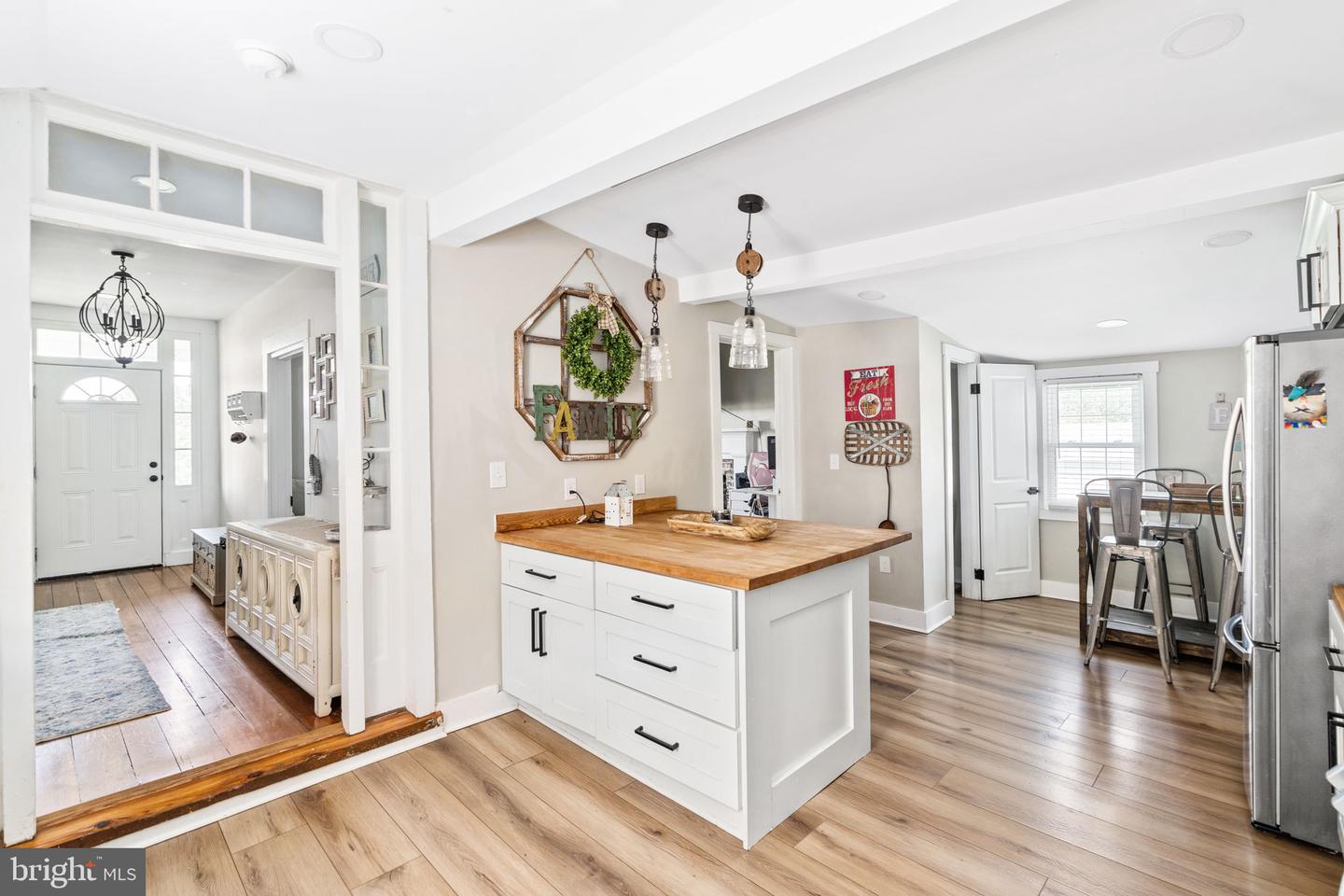 3586 MANFIELD RD, AYLETT, Virginia 23009, 4 Bedrooms Bedrooms, ,3 BathroomsBathrooms,Residential,For sale,3586 MANFIELD RD,VAKW2000244 MLS # VAKW2000244