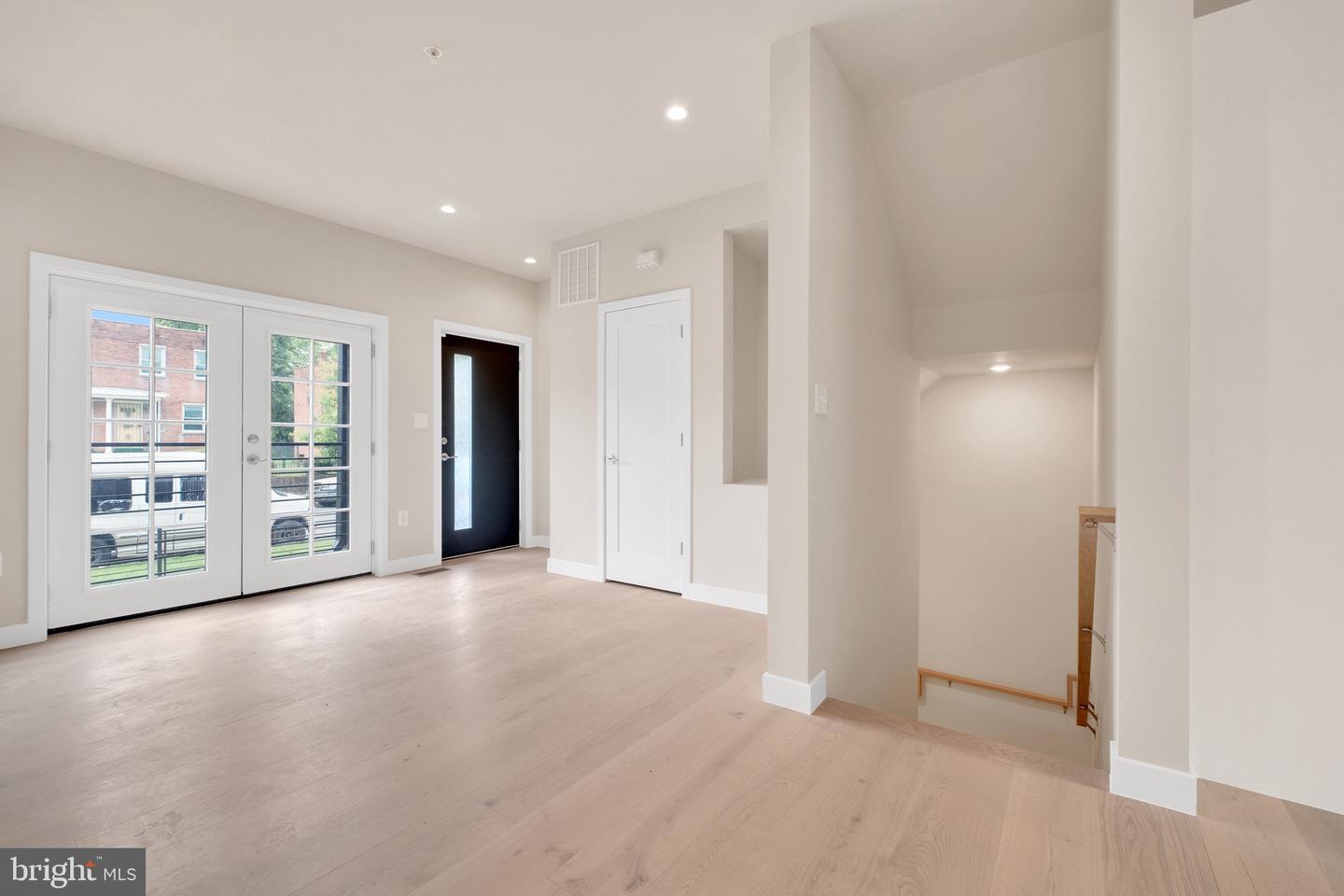 854 XENIA ST SE #2, WASHINGTON, District Of Columbia 20032, 3 Bedrooms Bedrooms, ,3 BathroomsBathrooms,Residential,For sale,854 XENIA ST SE #2,DCDC2208758 MLS # DCDC2208758