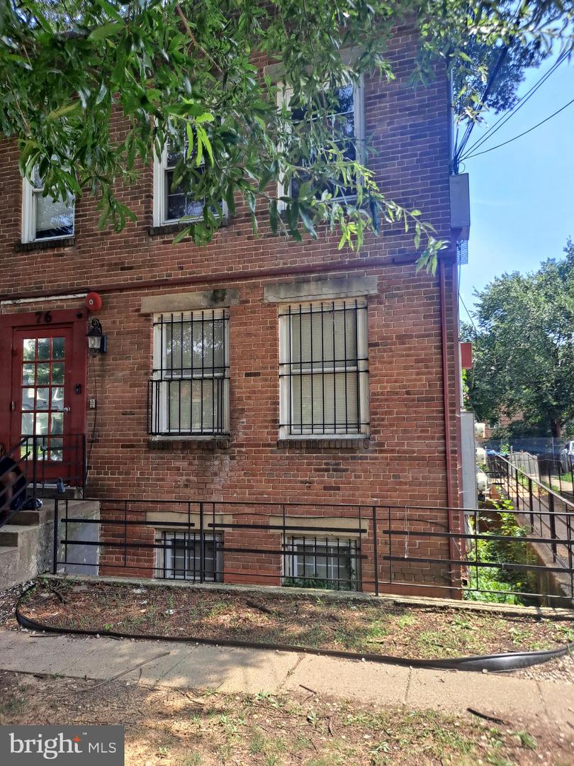 76 GALVESTON PL SW #E, WASHINGTON, District Of Columbia 20032, 2 Bedrooms Bedrooms, ,2 BathroomsBathrooms,Residential,For sale,76 GALVESTON PL SW #E,DCDC2208760 MLS # DCDC2208760