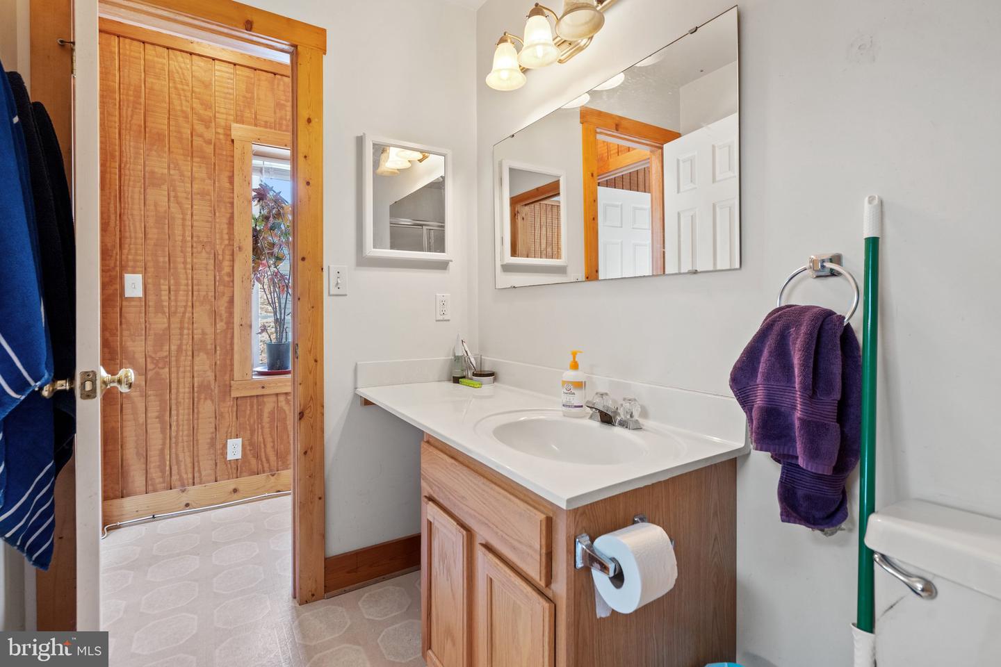 11947 LEE HWY, SPERRYVILLE, Virginia 22740, 2 Bedrooms Bedrooms, ,2 BathroomsBathrooms,Residential,For sale,11947 LEE HWY,VARP2002162 MLS # VARP2002162