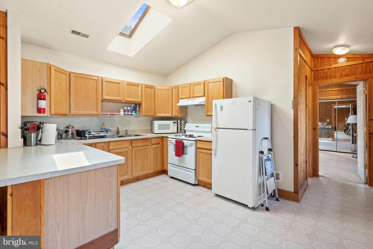 11947 LEE HWY, SPERRYVILLE, Virginia 22740, 2 Bedrooms Bedrooms, ,2 BathroomsBathrooms,Residential,For sale,11947 LEE HWY,VARP2002162 MLS # VARP2002162