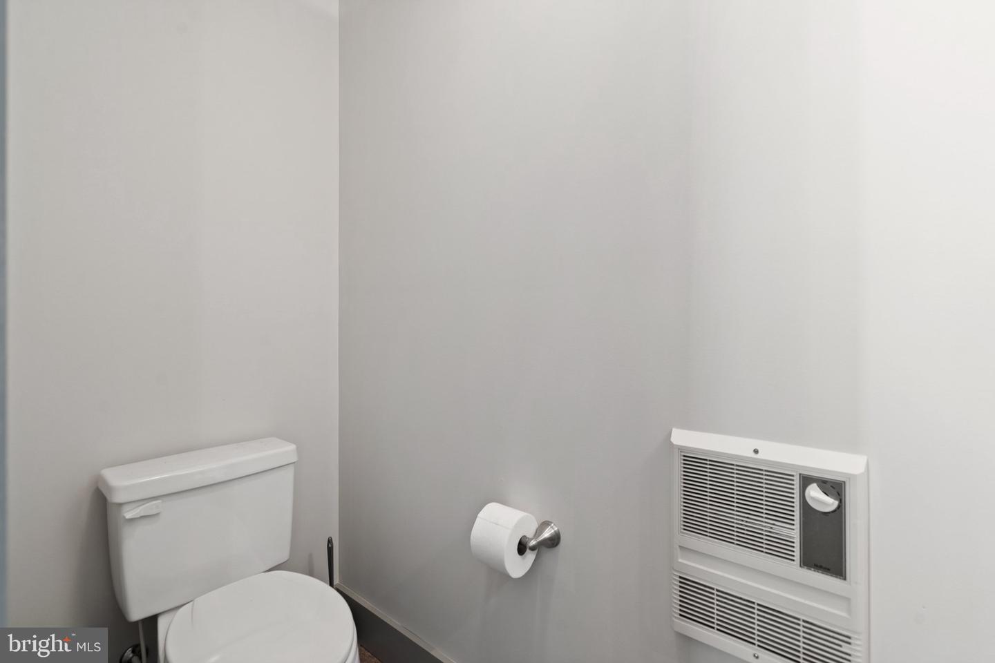 11947 LEE HWY, SPERRYVILLE, Virginia 22740, 2 Bedrooms Bedrooms, ,2 BathroomsBathrooms,Residential,For sale,11947 LEE HWY,VARP2002162 MLS # VARP2002162