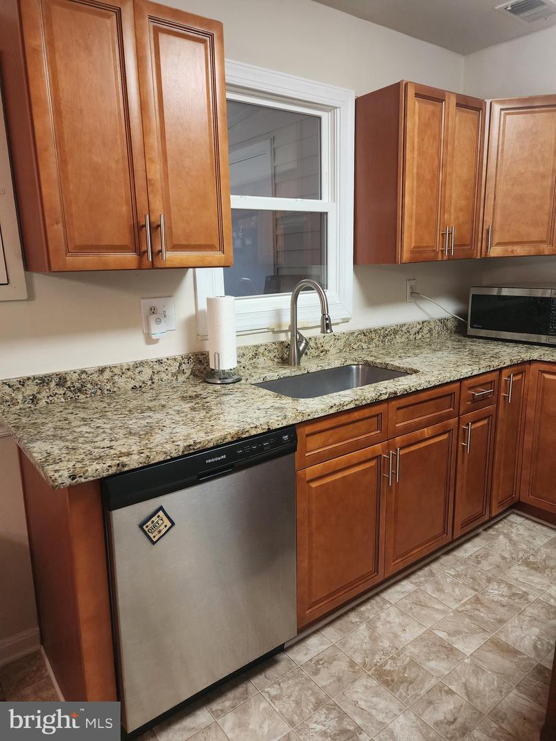 4519 APPLEDALE CT, MARSHALL, Virginia 20115, 3 Bedrooms Bedrooms, ,1 BathroomBathrooms,Residential,For sale,4519 APPLEDALE CT,VAFQ2017288 MLS # VAFQ2017288