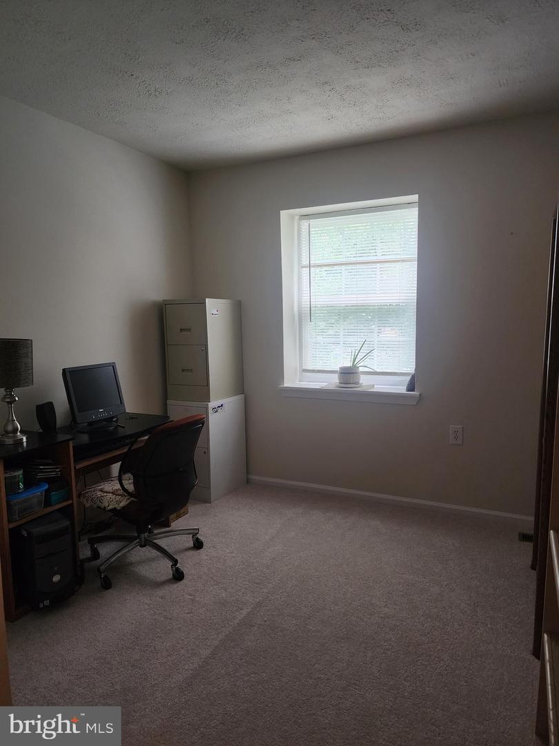 4519 APPLEDALE CT, MARSHALL, Virginia 20115, 3 Bedrooms Bedrooms, ,1 BathroomBathrooms,Residential,For sale,4519 APPLEDALE CT,VAFQ2017288 MLS # VAFQ2017288