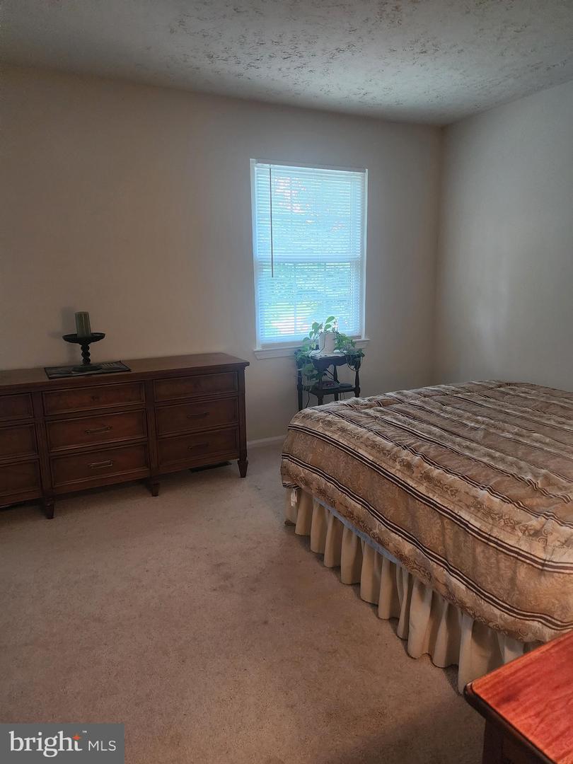 4519 APPLEDALE CT, MARSHALL, Virginia 20115, 3 Bedrooms Bedrooms, ,1 BathroomBathrooms,Residential,For sale,4519 APPLEDALE CT,VAFQ2017288 MLS # VAFQ2017288