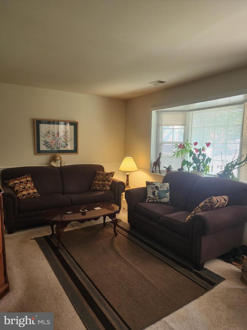 4519 APPLEDALE CT, MARSHALL, Virginia 20115, 3 Bedrooms Bedrooms, ,1 BathroomBathrooms,Residential,For sale,4519 APPLEDALE CT,VAFQ2017288 MLS # VAFQ2017288