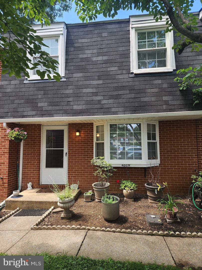 4519 APPLEDALE CT, MARSHALL, Virginia 20115, 3 Bedrooms Bedrooms, ,1 BathroomBathrooms,Residential,For sale,4519 APPLEDALE CT,VAFQ2017288 MLS # VAFQ2017288