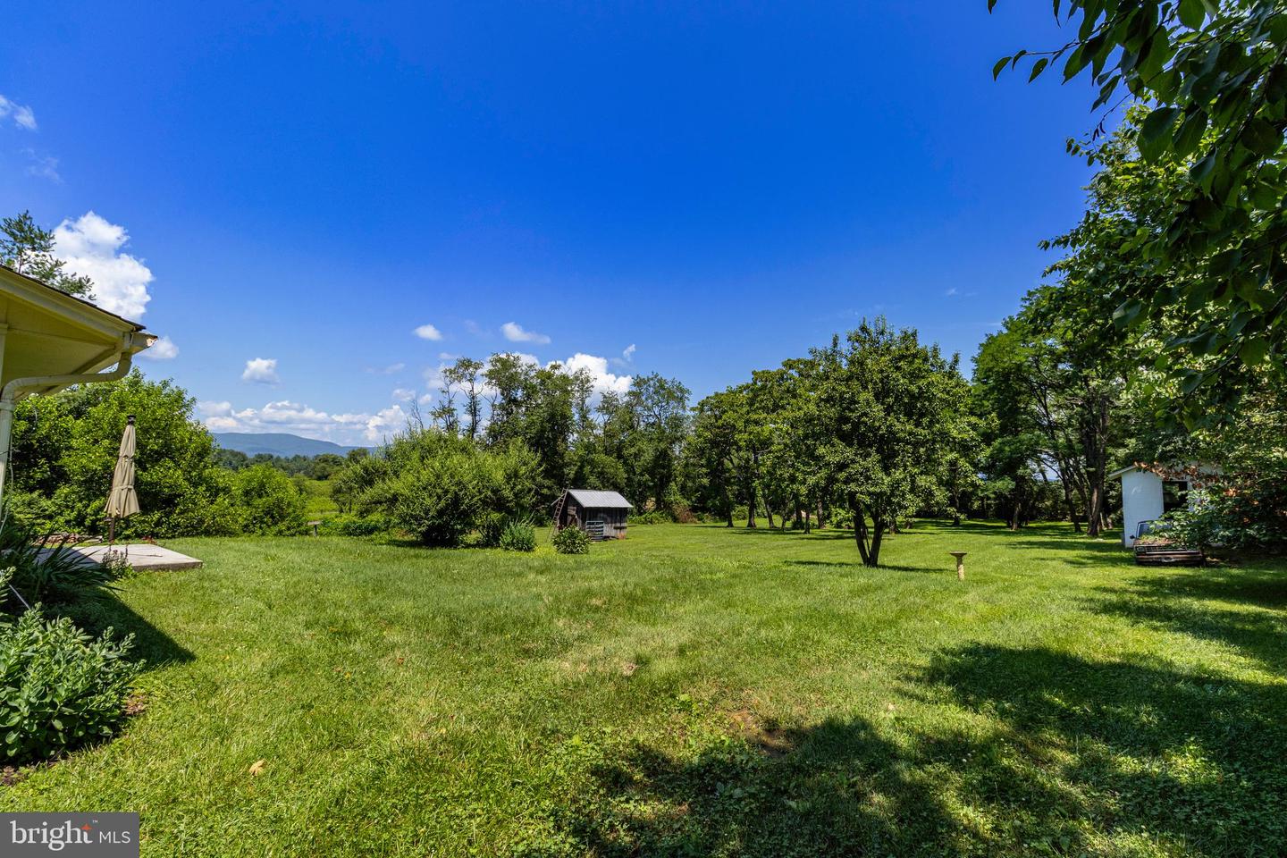 13415 CREST HILL RD, FLINT HILL, Virginia 22627, 3 Bedrooms Bedrooms, ,2 BathroomsBathrooms,Residential,For sale,13415 CREST HILL RD,VARP2002164 MLS # VARP2002164