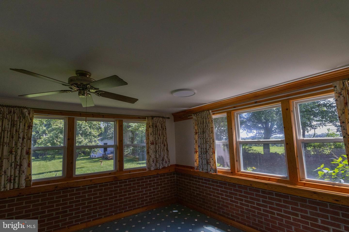 13415 CREST HILL RD, FLINT HILL, Virginia 22627, 3 Bedrooms Bedrooms, ,2 BathroomsBathrooms,Residential,For sale,13415 CREST HILL RD,VARP2002164 MLS # VARP2002164
