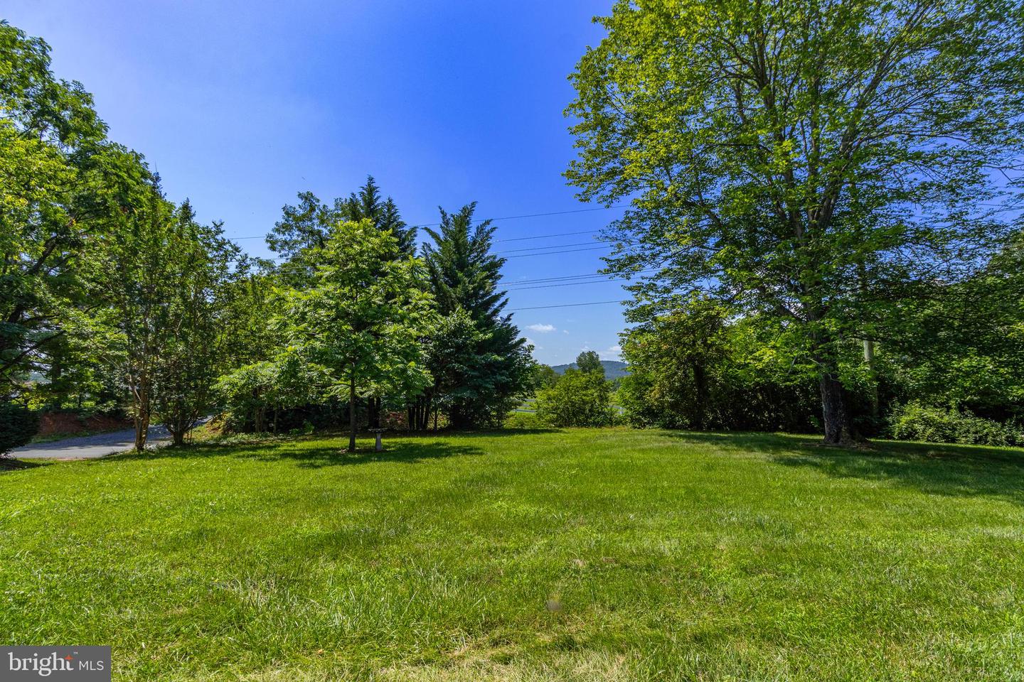 13415 CREST HILL RD, FLINT HILL, Virginia 22627, 3 Bedrooms Bedrooms, ,2 BathroomsBathrooms,Residential,For sale,13415 CREST HILL RD,VARP2002164 MLS # VARP2002164