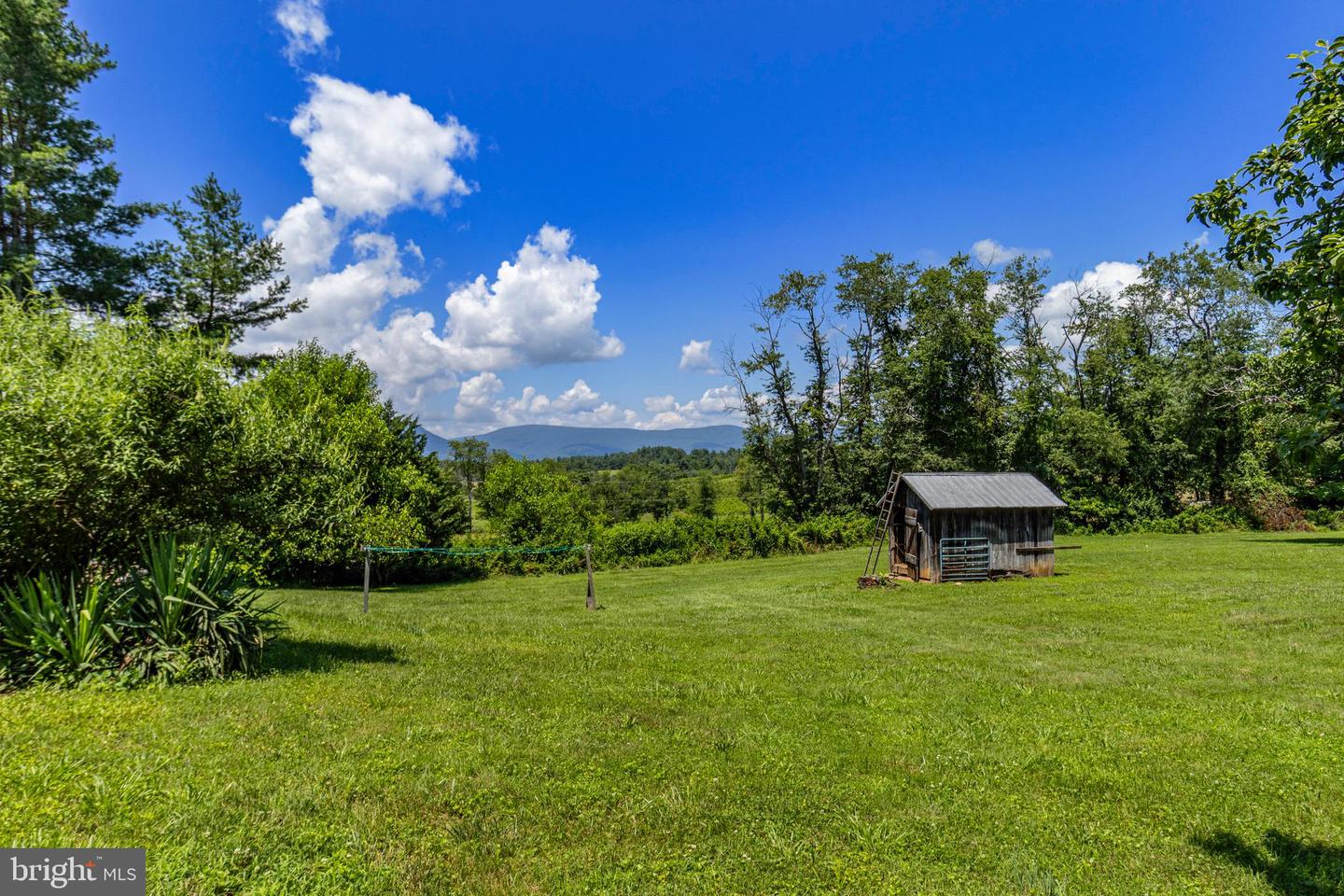 13415 CREST HILL RD, FLINT HILL, Virginia 22627, 3 Bedrooms Bedrooms, ,2 BathroomsBathrooms,Residential,For sale,13415 CREST HILL RD,VARP2002164 MLS # VARP2002164