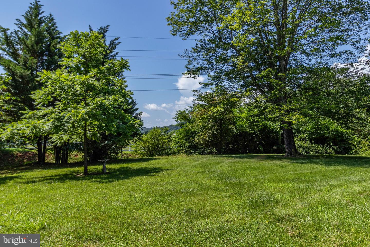 13415 CREST HILL RD, FLINT HILL, Virginia 22627, 3 Bedrooms Bedrooms, ,2 BathroomsBathrooms,Residential,For sale,13415 CREST HILL RD,VARP2002164 MLS # VARP2002164