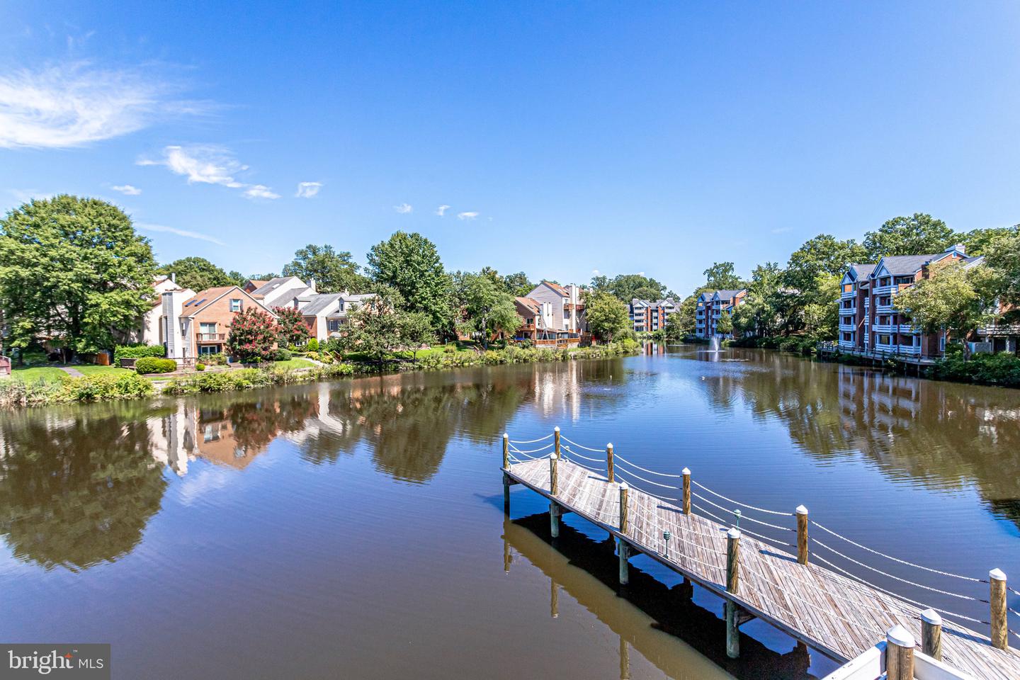 7596-J LAKESIDE VILLAGE DR, FALLS CHURCH, Virginia 22042, 2 Bedrooms Bedrooms, ,2 BathroomsBathrooms,Residential,For sale,7596-J LAKESIDE VILLAGE DR,VAFX2253170 MLS # VAFX2253170