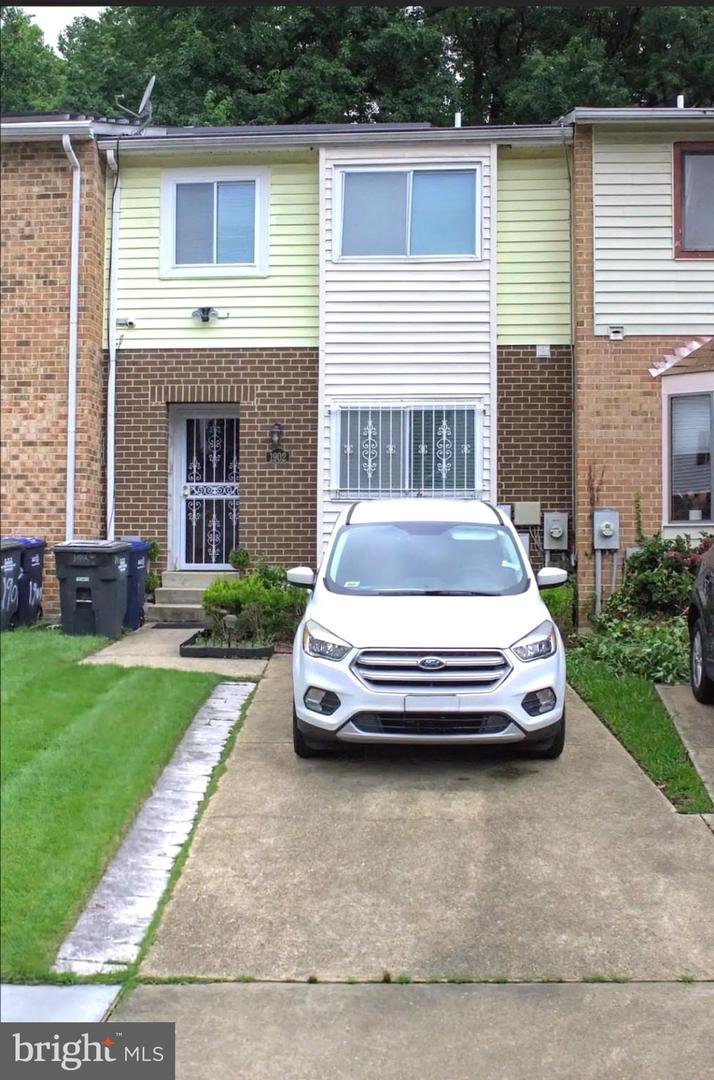 1902 VALLEY TER SE, WASHINGTON, District Of Columbia 20032, 4 Bedrooms Bedrooms, ,2 BathroomsBathrooms,Residential,For sale,1902 VALLEY TER SE,DCDC2208846 MLS # DCDC2208846