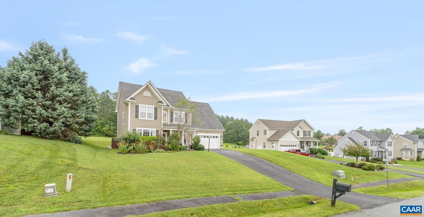 164 GLEN CIR, TROY, Virginia 22974, 3 Bedrooms Bedrooms, ,2 BathroomsBathrooms,Residential,For sale,164 GLEN CIR,666345 MLS # 666345