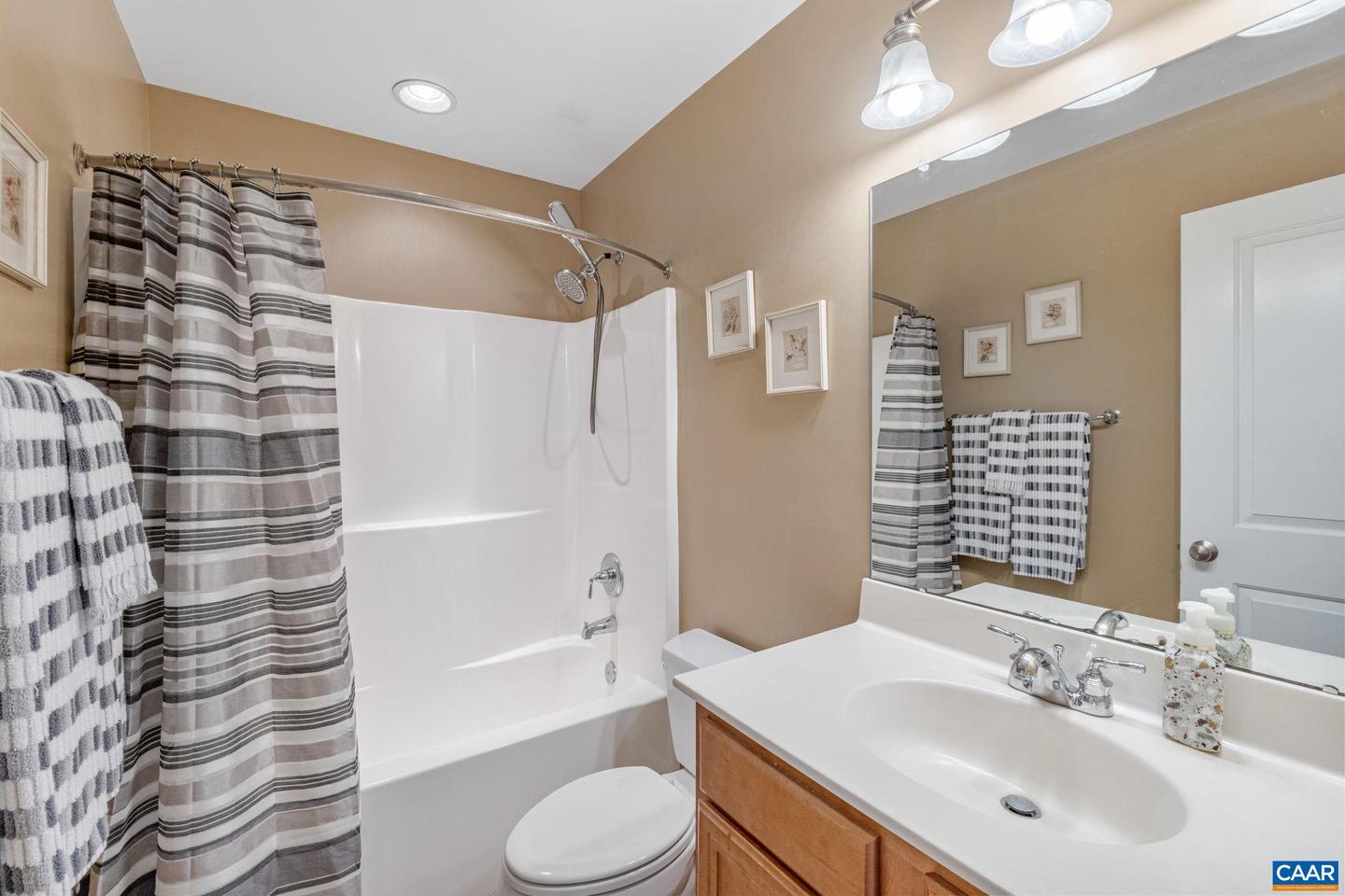 164 GLEN CIR, TROY, Virginia 22974, 3 Bedrooms Bedrooms, ,2 BathroomsBathrooms,Residential,For sale,164 GLEN CIR,666345 MLS # 666345
