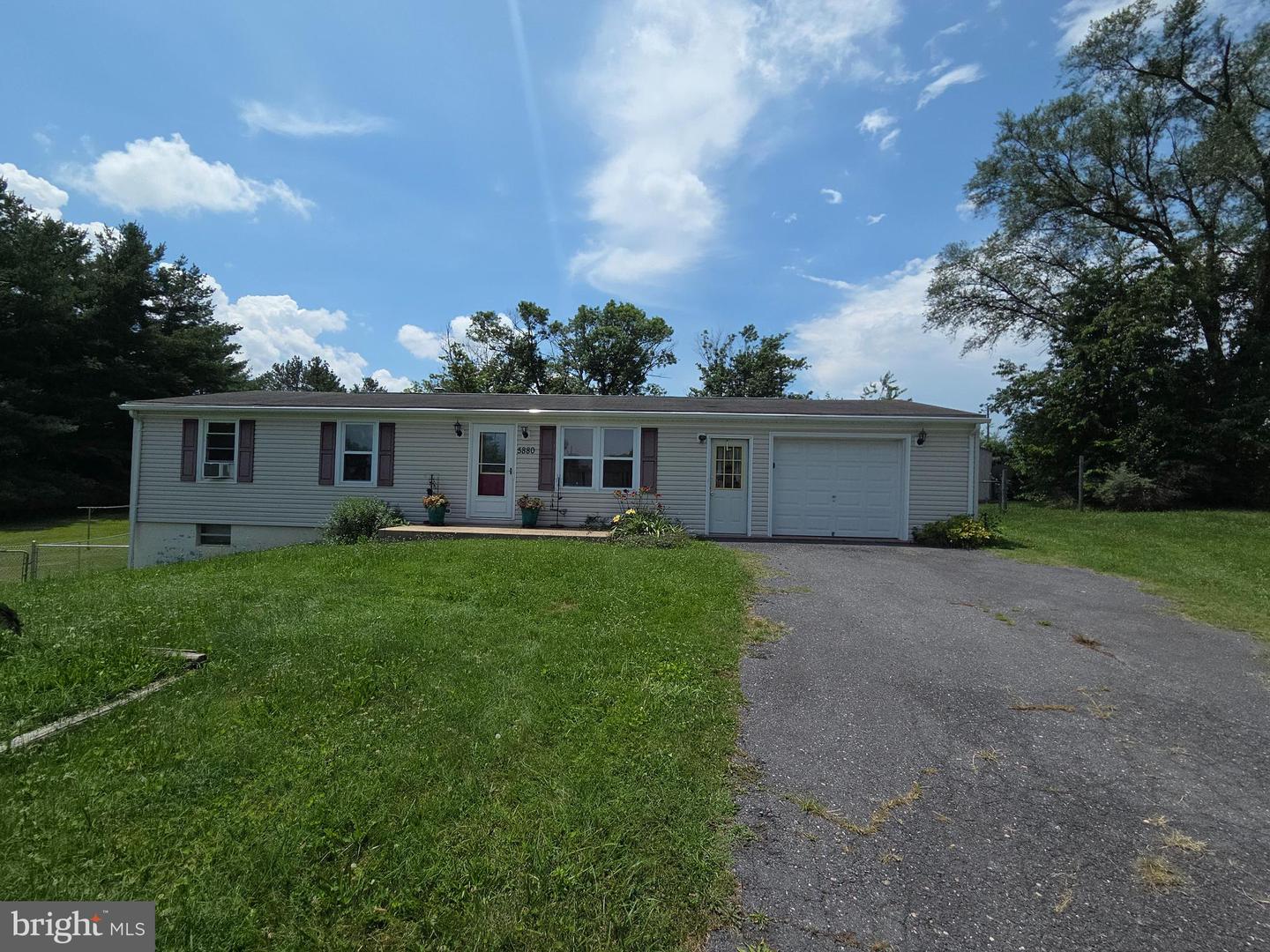 5880 CARDINAL ST, MOUNT JACKSON, Virginia 22842, 3 Bedrooms Bedrooms, ,1 BathroomBathrooms,Residential,For sale,5880 CARDINAL ST,VASH2011892 MLS # VASH2011892