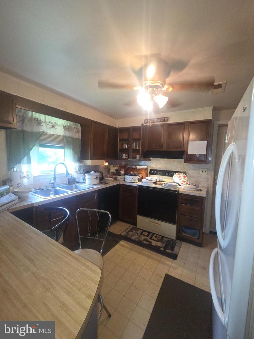5880 CARDINAL ST, MOUNT JACKSON, Virginia 22842, 3 Bedrooms Bedrooms, ,1 BathroomBathrooms,Residential,For sale,5880 CARDINAL ST,VASH2011892 MLS # VASH2011892