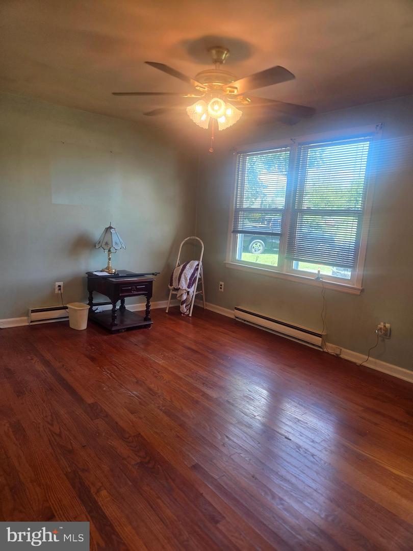 5880 CARDINAL ST, MOUNT JACKSON, Virginia 22842, 3 Bedrooms Bedrooms, ,1 BathroomBathrooms,Residential,For sale,5880 CARDINAL ST,VASH2011892 MLS # VASH2011892