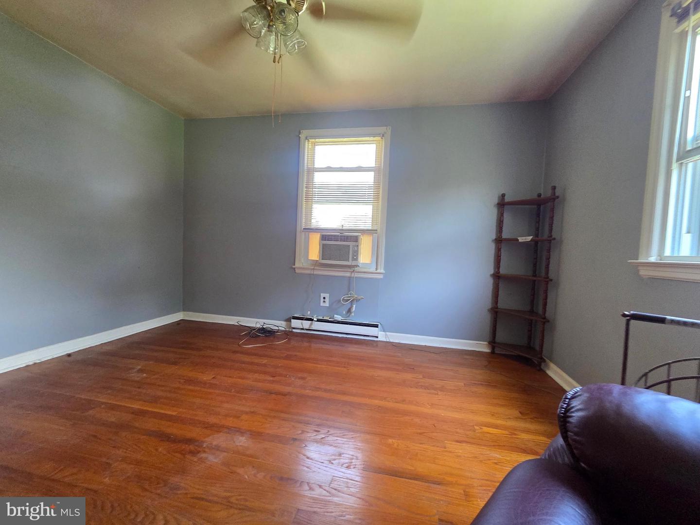 5880 CARDINAL ST, MOUNT JACKSON, Virginia 22842, 3 Bedrooms Bedrooms, ,1 BathroomBathrooms,Residential,For sale,5880 CARDINAL ST,VASH2011892 MLS # VASH2011892