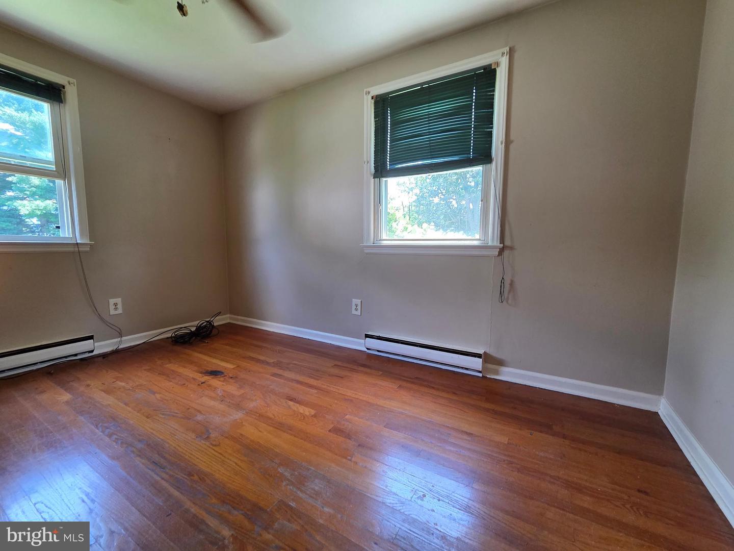 5880 CARDINAL ST, MOUNT JACKSON, Virginia 22842, 3 Bedrooms Bedrooms, ,1 BathroomBathrooms,Residential,For sale,5880 CARDINAL ST,VASH2011892 MLS # VASH2011892