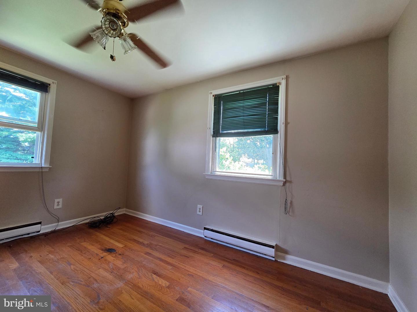 5880 CARDINAL ST, MOUNT JACKSON, Virginia 22842, 3 Bedrooms Bedrooms, ,1 BathroomBathrooms,Residential,For sale,5880 CARDINAL ST,VASH2011892 MLS # VASH2011892