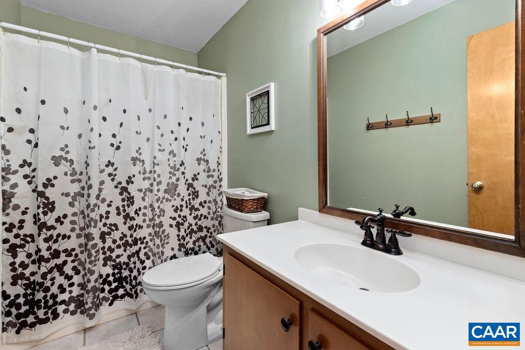 67 TIMBER CAMP DR, ROSELAND, Virginia 22967, 3 Bedrooms Bedrooms, ,2 BathroomsBathrooms,Residential,For sale,67 TIMBER CAMP DR,666349 MLS # 666349