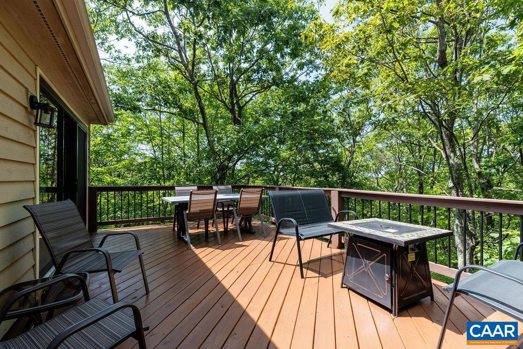 67 TIMBER CAMP DR, ROSELAND, Virginia 22967, 3 Bedrooms Bedrooms, ,2 BathroomsBathrooms,Residential,For sale,67 TIMBER CAMP DR,666349 MLS # 666349