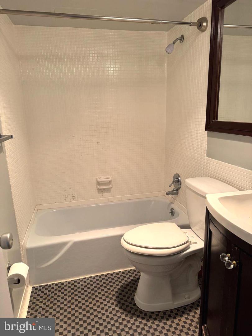 1245 4TH ST SW #E 703, WASHINGTON, District Of Columbia 20024, 1 Bedroom Bedrooms, ,1 BathroomBathrooms,Residential,For sale,1245 4TH ST SW #E 703,DCDC2208876 MLS # DCDC2208876
