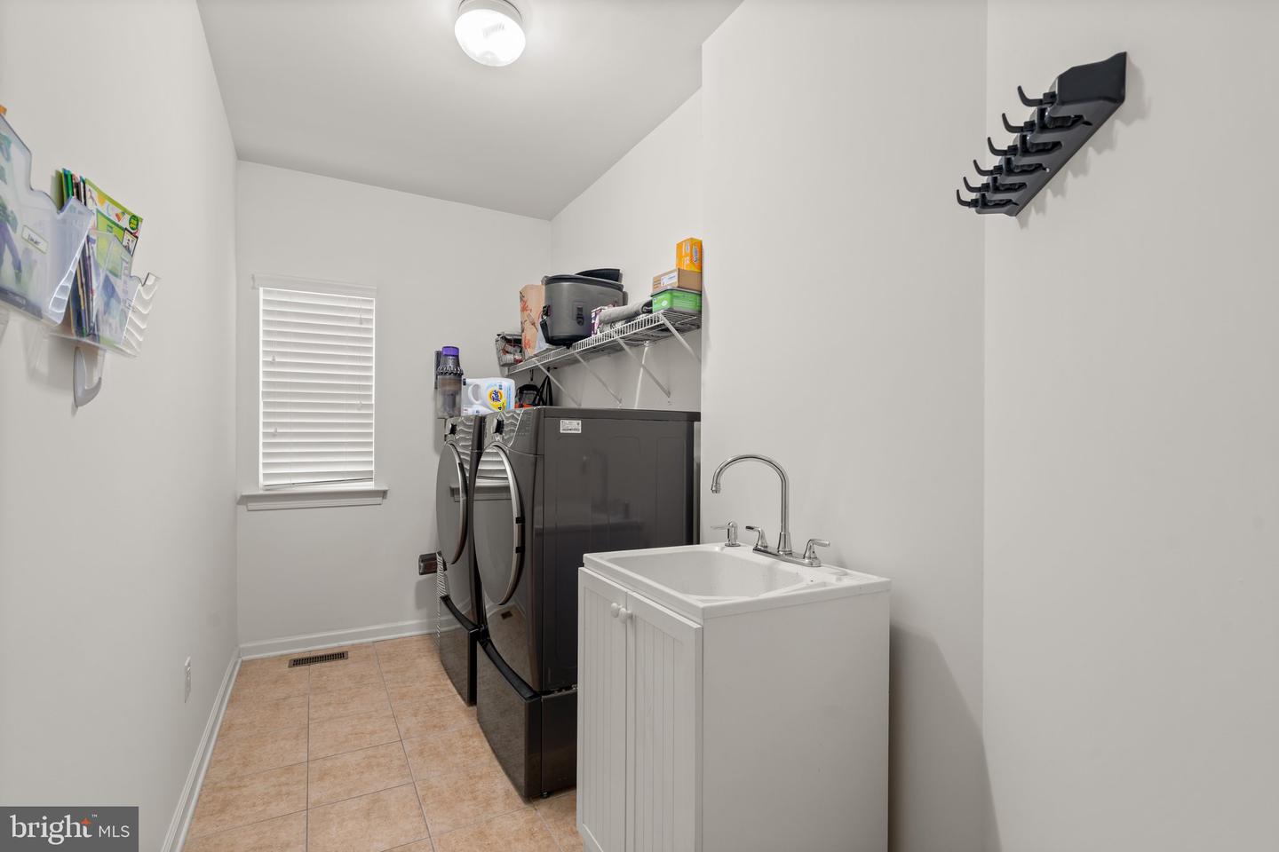 128 COACHMAN CIR, STAFFORD, Virginia 22554, 5 Bedrooms Bedrooms, ,4 BathroomsBathrooms,Residential,For sale,128 COACHMAN CIR,VAST2040464 MLS # VAST2040464