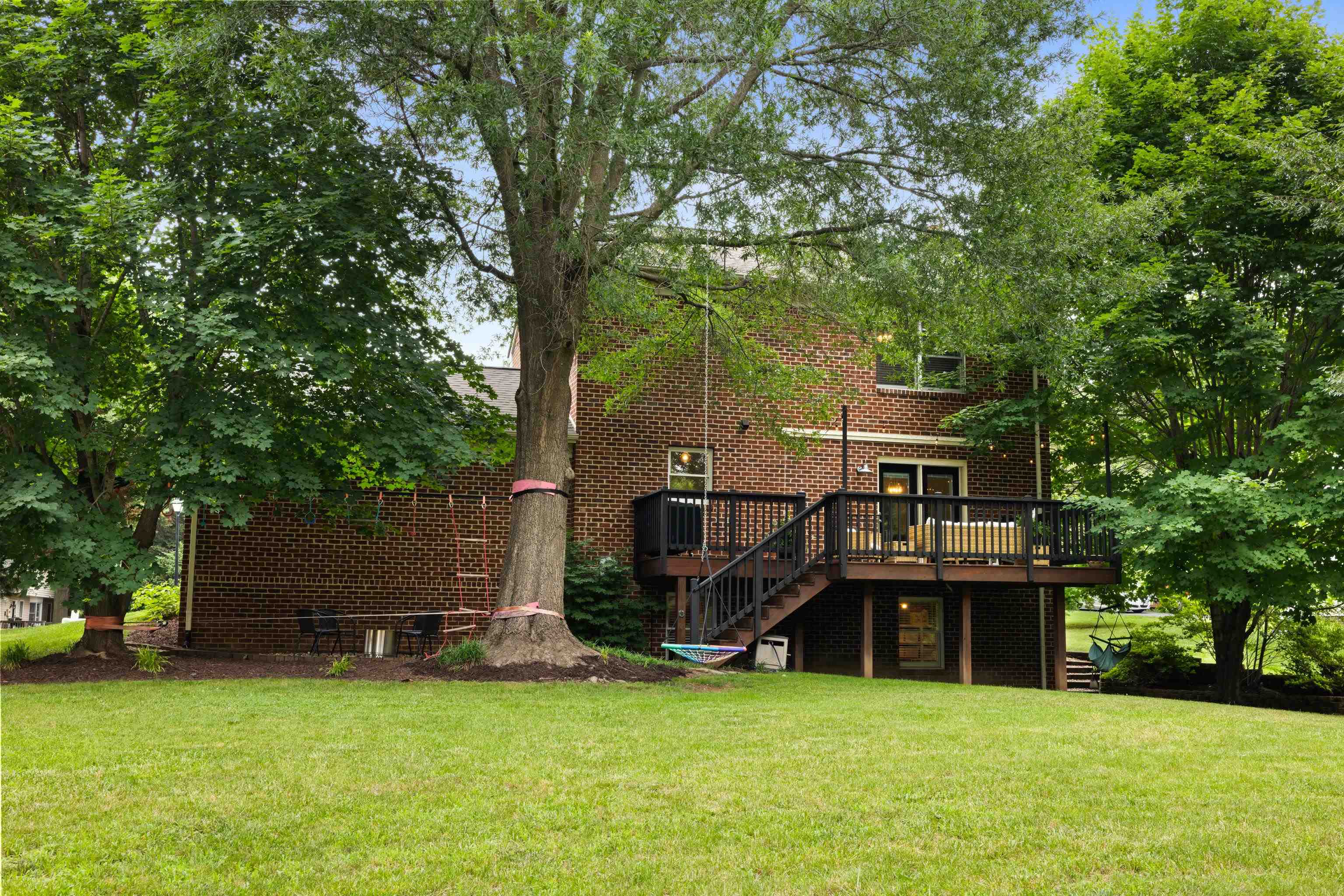1168 SPRINGFIELD DR, HARRISONBURG, Virginia 22801, 4 Bedrooms Bedrooms, ,2 BathroomsBathrooms,Residential,GREAT FAMILY HOME WITH BASEMENT & HUGE BACKYAR,1168 SPRINGFIELD DR,666373 MLS # 666373