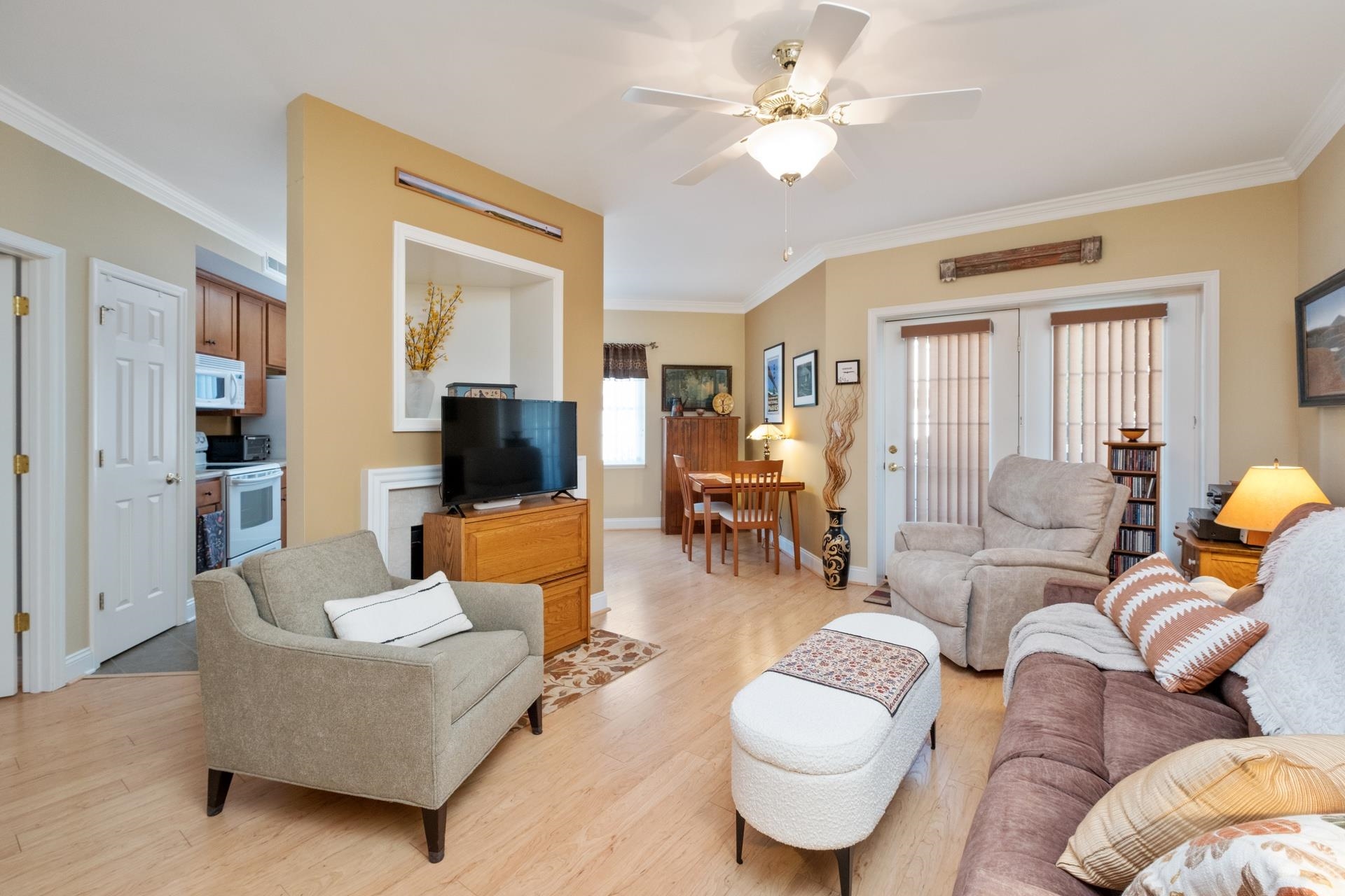 1410 N COALTER ST, STAUNTON, Virginia 24401, 2 Bedrooms Bedrooms, ,2 BathroomsBathrooms,Residential,1410 N COALTER ST,666379 MLS # 666379