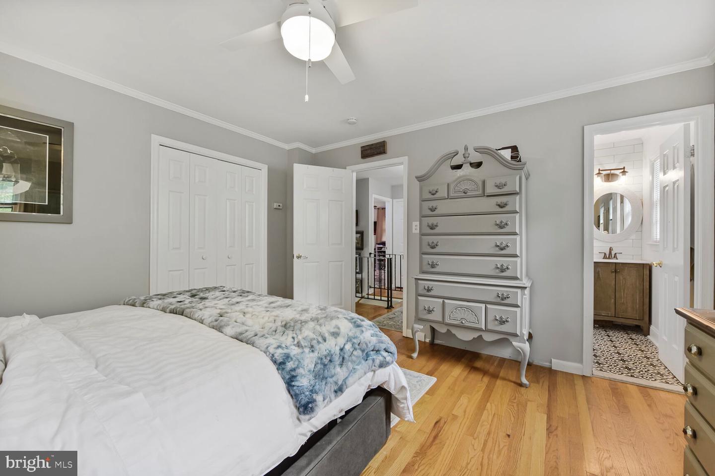 7611 KINGSBURY RD, ALEXANDRIA, Virginia 22315, 4 Bedrooms Bedrooms, ,4 BathroomsBathrooms,Residential,For sale,7611 KINGSBURY RD,VAFX2240950 MLS # VAFX2240950