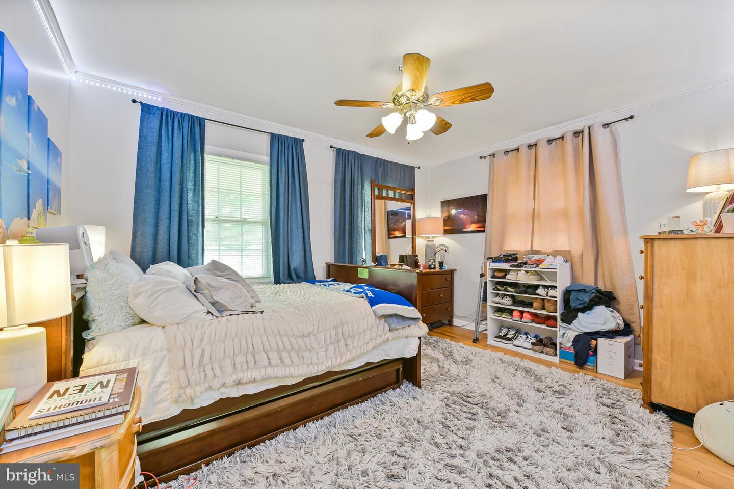 7611 KINGSBURY RD, ALEXANDRIA, Virginia 22315, 4 Bedrooms Bedrooms, ,4 BathroomsBathrooms,Residential,For sale,7611 KINGSBURY RD,VAFX2240950 MLS # VAFX2240950