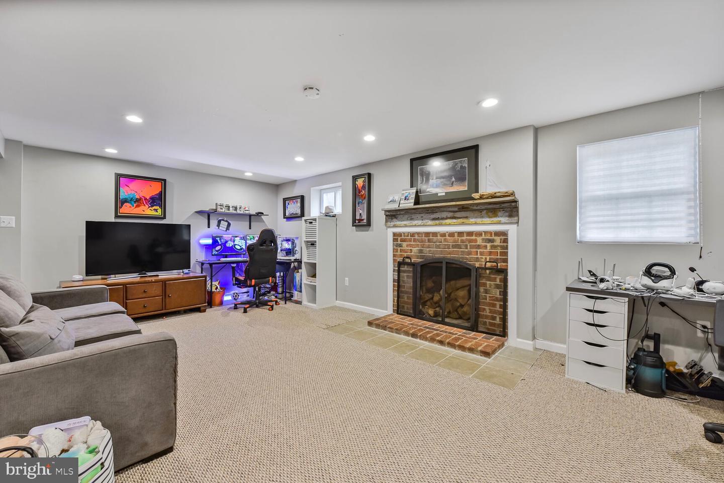 7611 KINGSBURY RD, ALEXANDRIA, Virginia 22315, 4 Bedrooms Bedrooms, ,4 BathroomsBathrooms,Residential,For sale,7611 KINGSBURY RD,VAFX2240950 MLS # VAFX2240950