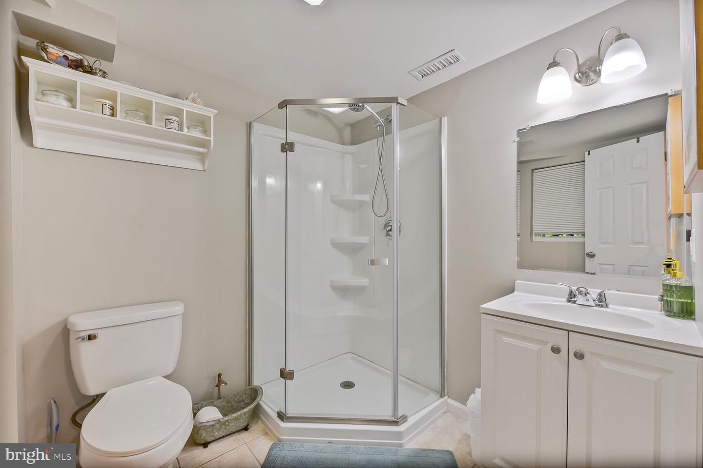 7611 KINGSBURY RD, ALEXANDRIA, Virginia 22315, 4 Bedrooms Bedrooms, ,4 BathroomsBathrooms,Residential,For sale,7611 KINGSBURY RD,VAFX2240950 MLS # VAFX2240950
