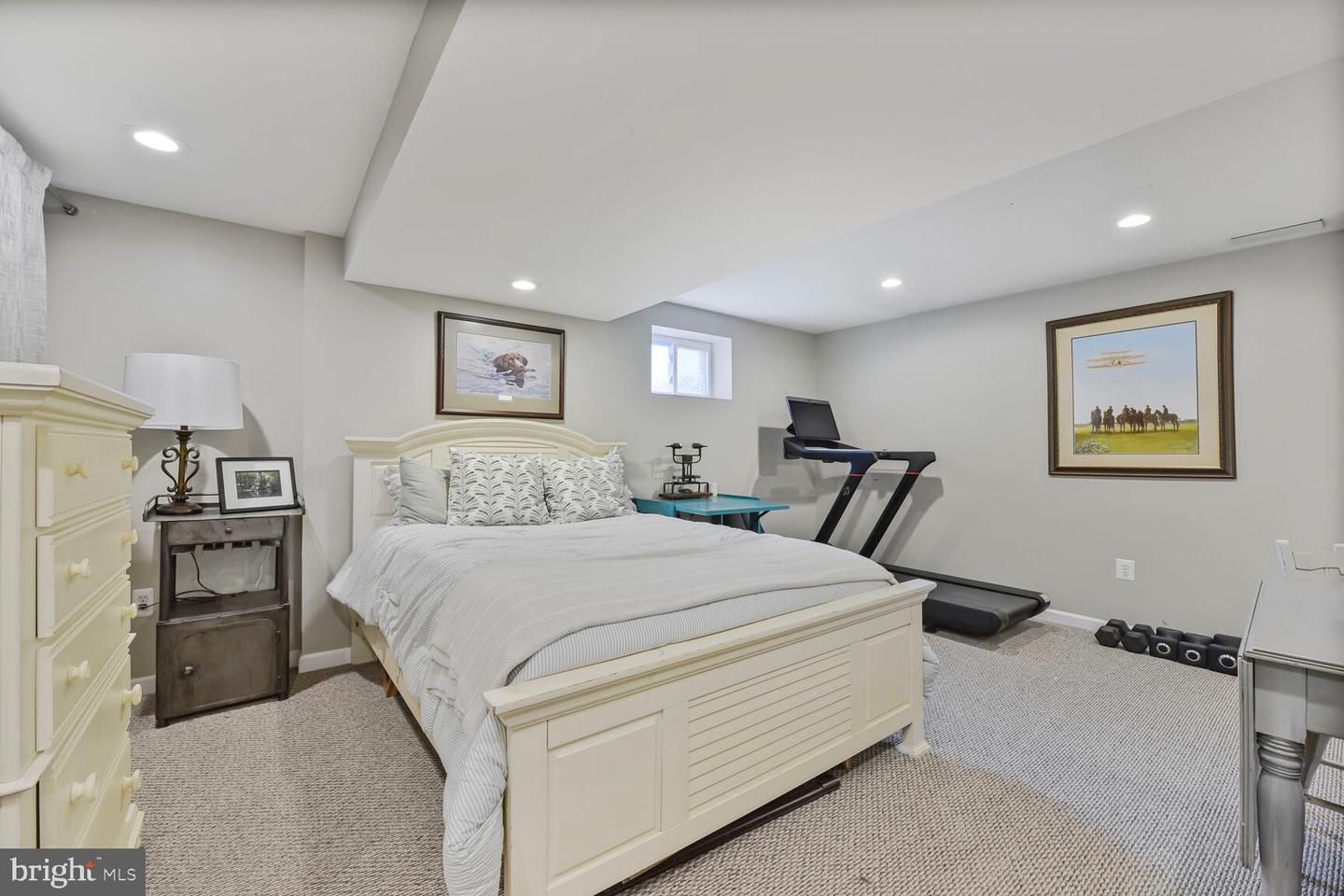 7611 KINGSBURY RD, ALEXANDRIA, Virginia 22315, 4 Bedrooms Bedrooms, ,4 BathroomsBathrooms,Residential,For sale,7611 KINGSBURY RD,VAFX2240950 MLS # VAFX2240950