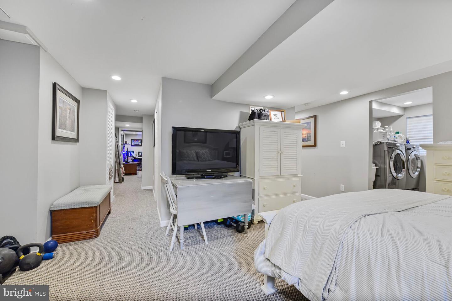 7611 KINGSBURY RD, ALEXANDRIA, Virginia 22315, 4 Bedrooms Bedrooms, ,4 BathroomsBathrooms,Residential,For sale,7611 KINGSBURY RD,VAFX2240950 MLS # VAFX2240950