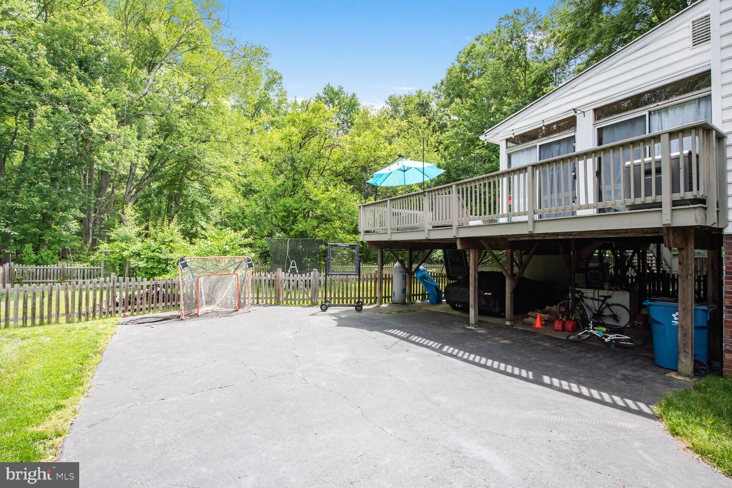 7611 KINGSBURY RD, ALEXANDRIA, Virginia 22315, 4 Bedrooms Bedrooms, ,4 BathroomsBathrooms,Residential,For sale,7611 KINGSBURY RD,VAFX2240950 MLS # VAFX2240950