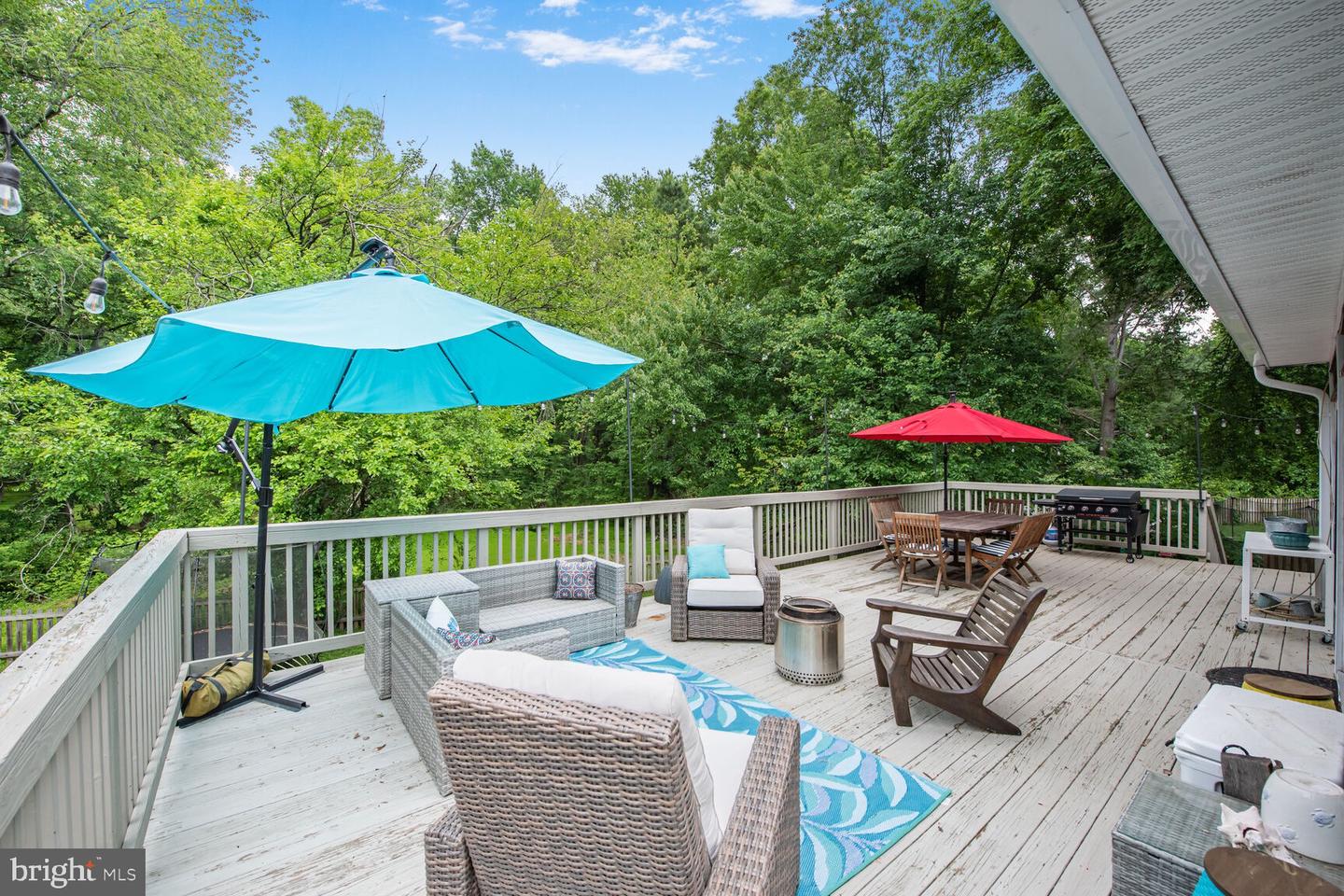 7611 KINGSBURY RD, ALEXANDRIA, Virginia 22315, 4 Bedrooms Bedrooms, ,4 BathroomsBathrooms,Residential,For sale,7611 KINGSBURY RD,VAFX2240950 MLS # VAFX2240950