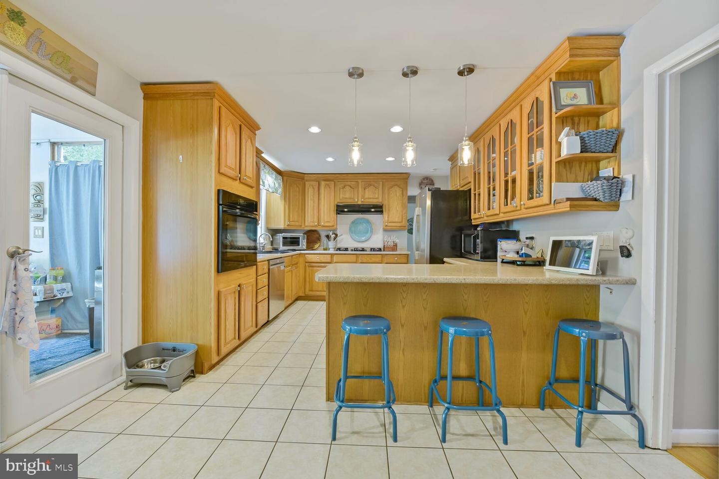 7611 KINGSBURY RD, ALEXANDRIA, Virginia 22315, 4 Bedrooms Bedrooms, ,4 BathroomsBathrooms,Residential,For sale,7611 KINGSBURY RD,VAFX2240950 MLS # VAFX2240950