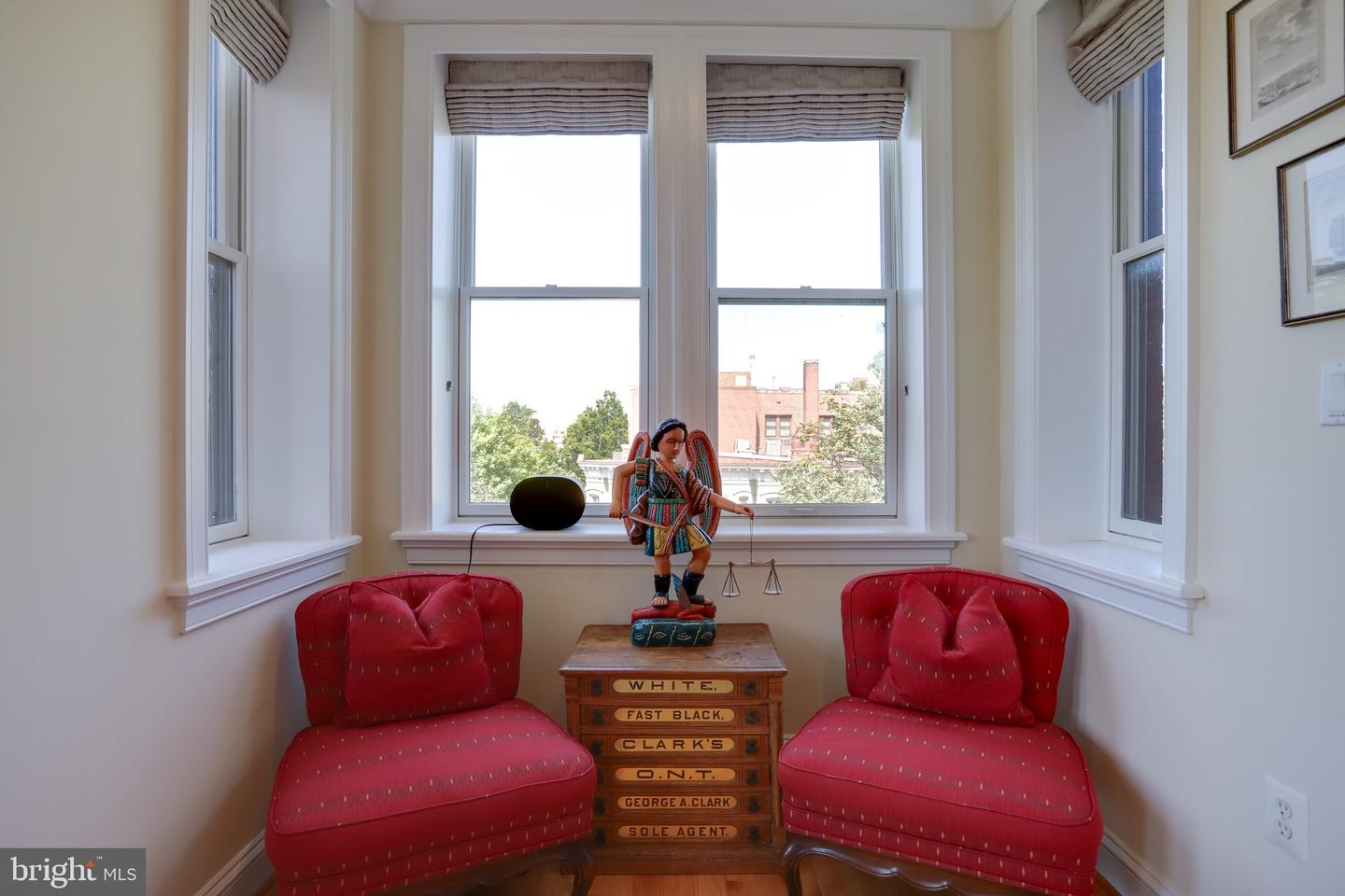 226 5TH ST SE #401, WASHINGTON, District Of Columbia 20003, 2 Bedrooms Bedrooms, ,2 BathroomsBathrooms,Residential,For sale,226 5TH ST SE #401,DCDC2202606 MLS # DCDC2202606