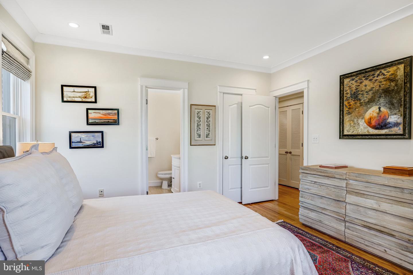 226 5TH ST SE #401, WASHINGTON, District Of Columbia 20003, 2 Bedrooms Bedrooms, ,2 BathroomsBathrooms,Residential,For sale,226 5TH ST SE #401,DCDC2202606 MLS # DCDC2202606