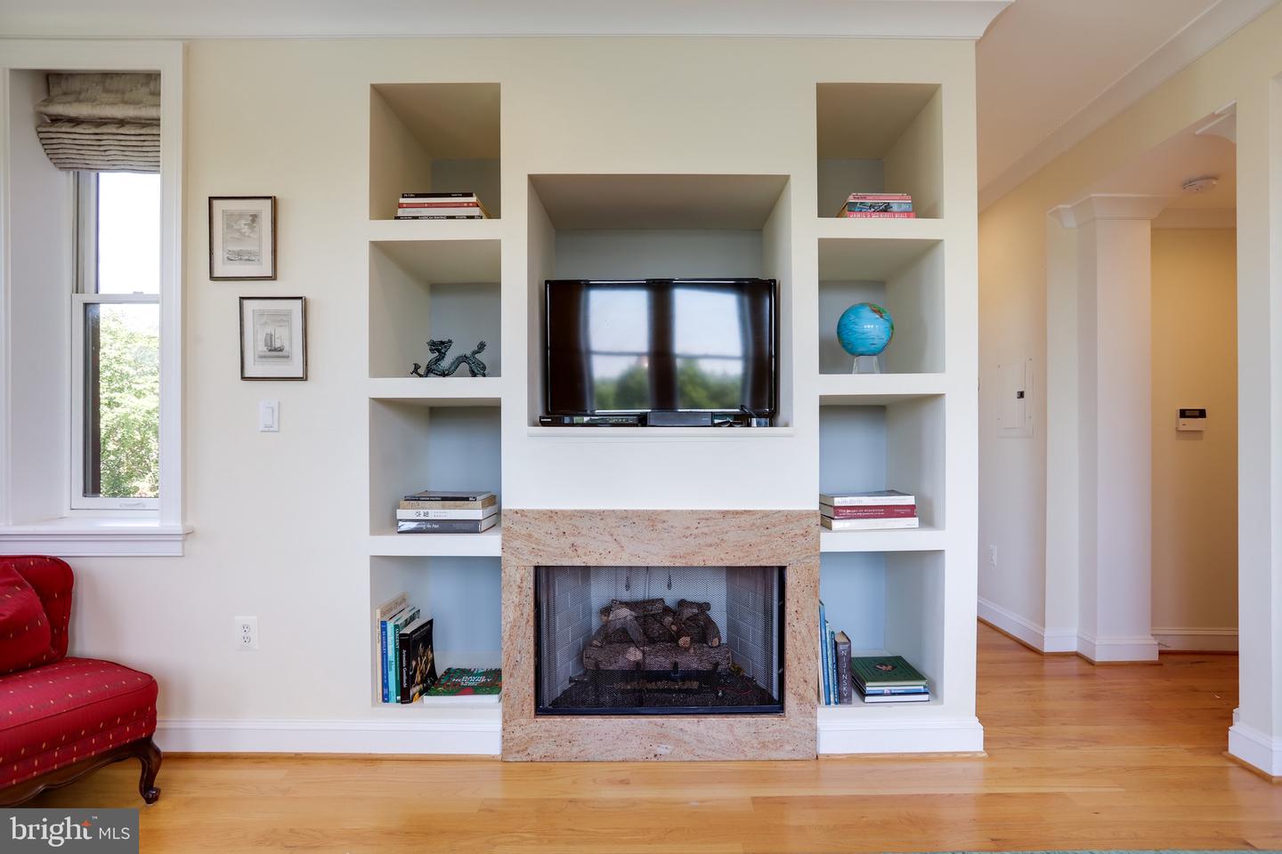 226 5TH ST SE #401, WASHINGTON, District Of Columbia 20003, 2 Bedrooms Bedrooms, ,2 BathroomsBathrooms,Residential,For sale,226 5TH ST SE #401,DCDC2202606 MLS # DCDC2202606