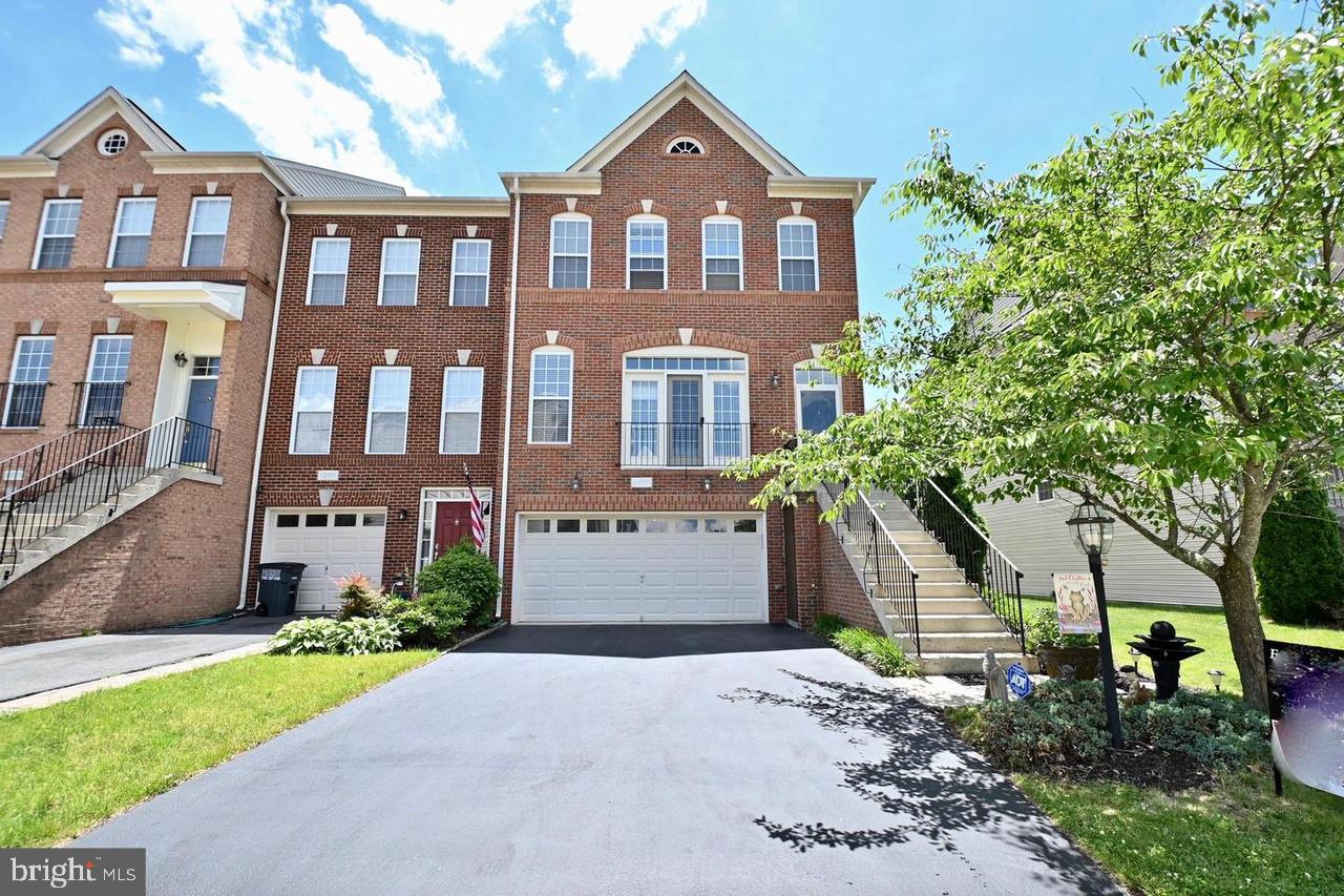 42011 BUSHCLOVER TER, ALDIE, Virginia 20105, 4 Bedrooms Bedrooms, ,3 BathroomsBathrooms,Residential,For sale,42011 BUSHCLOVER TER,VALO2098268 MLS # VALO2098268